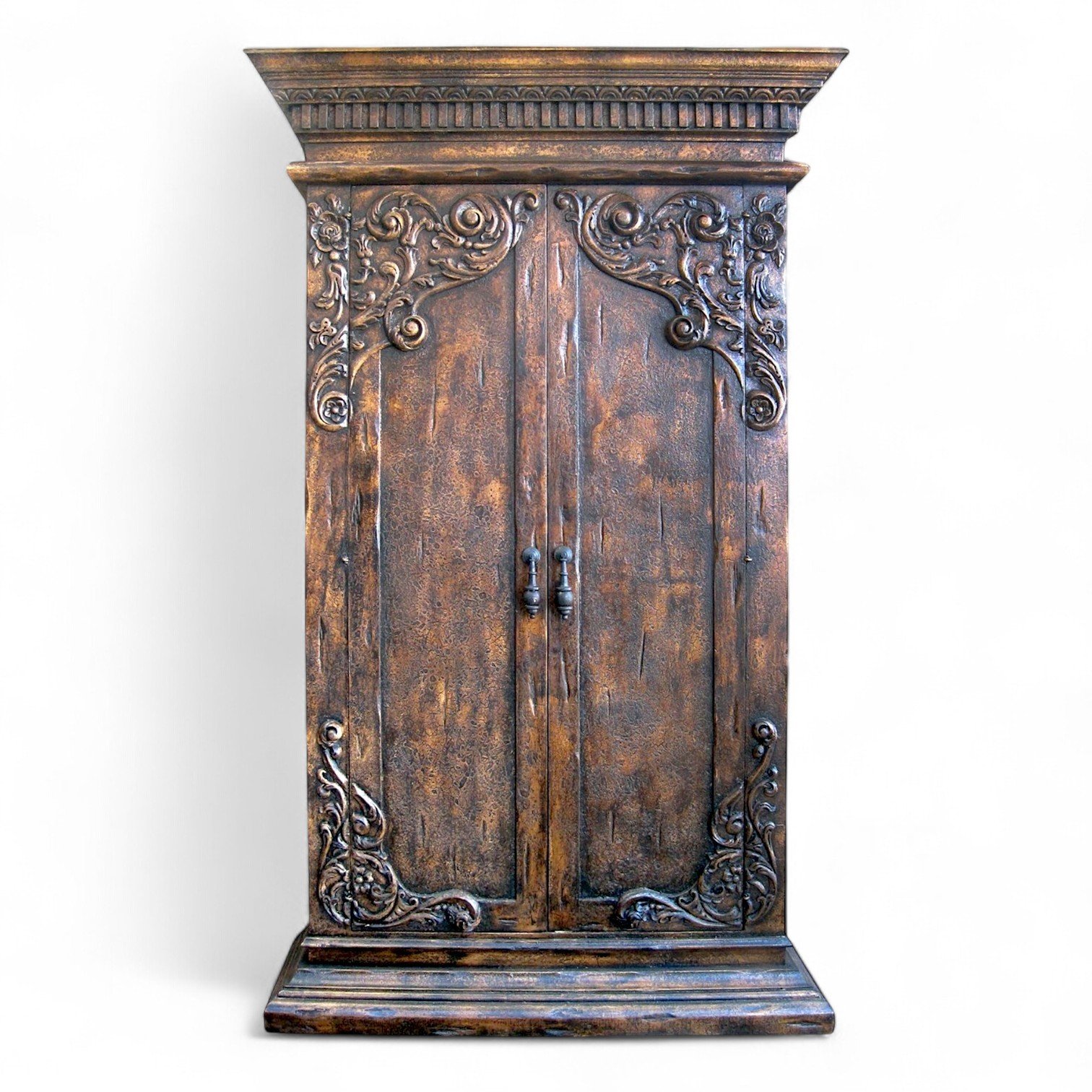 Camana Grande Carved Wood Armoire