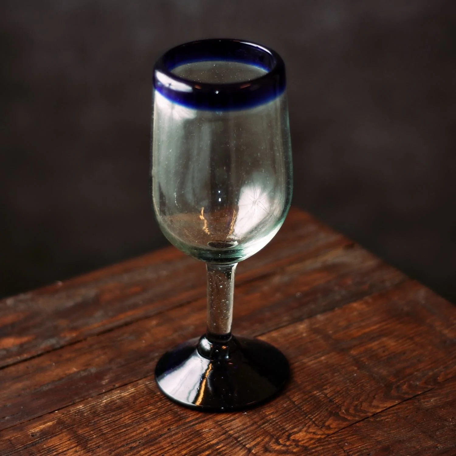 Cantina Wine Glass - Blue Rim