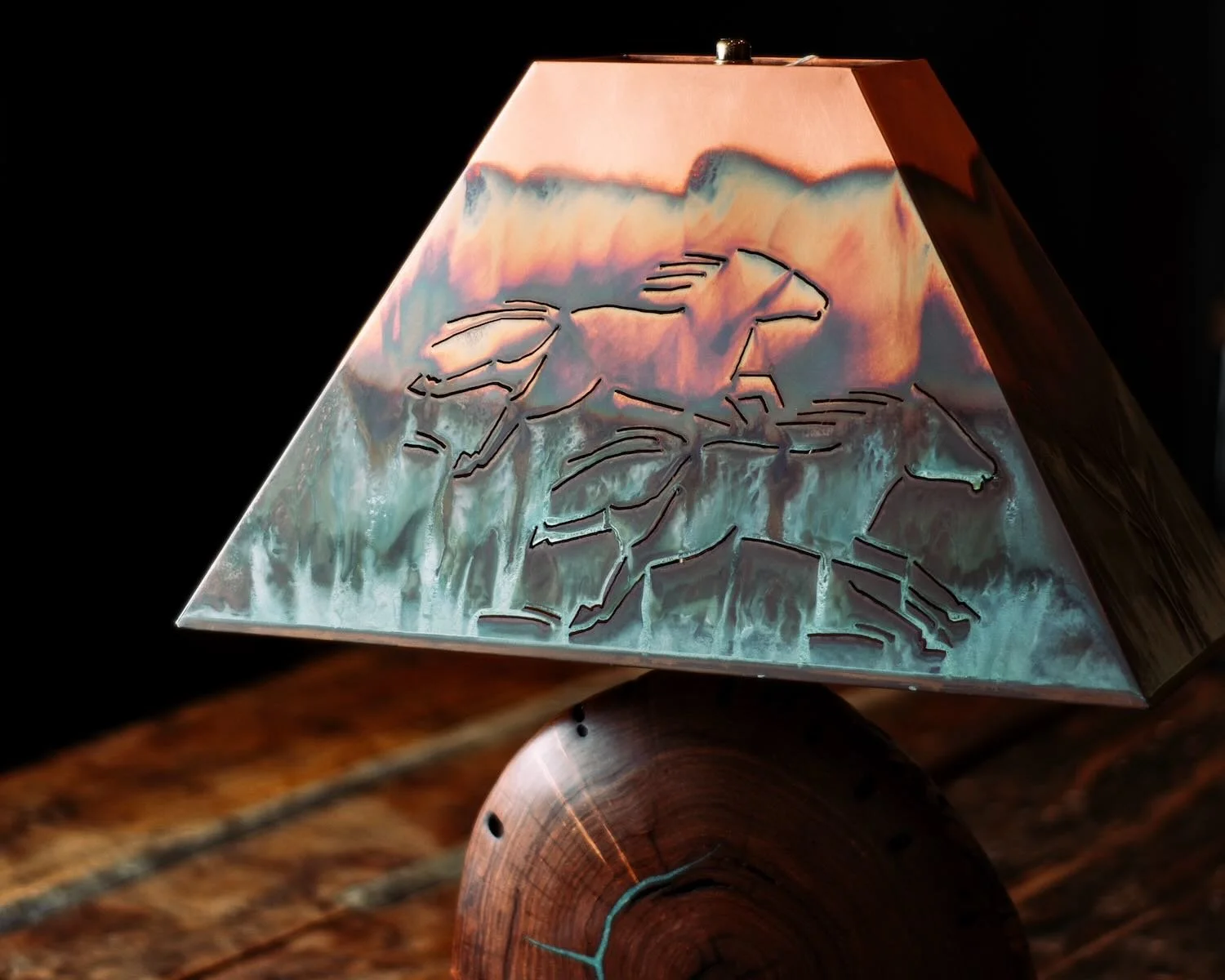 Mezquite y Cobre Table Lamp with Hand Cut Copper Shade with Running Horses