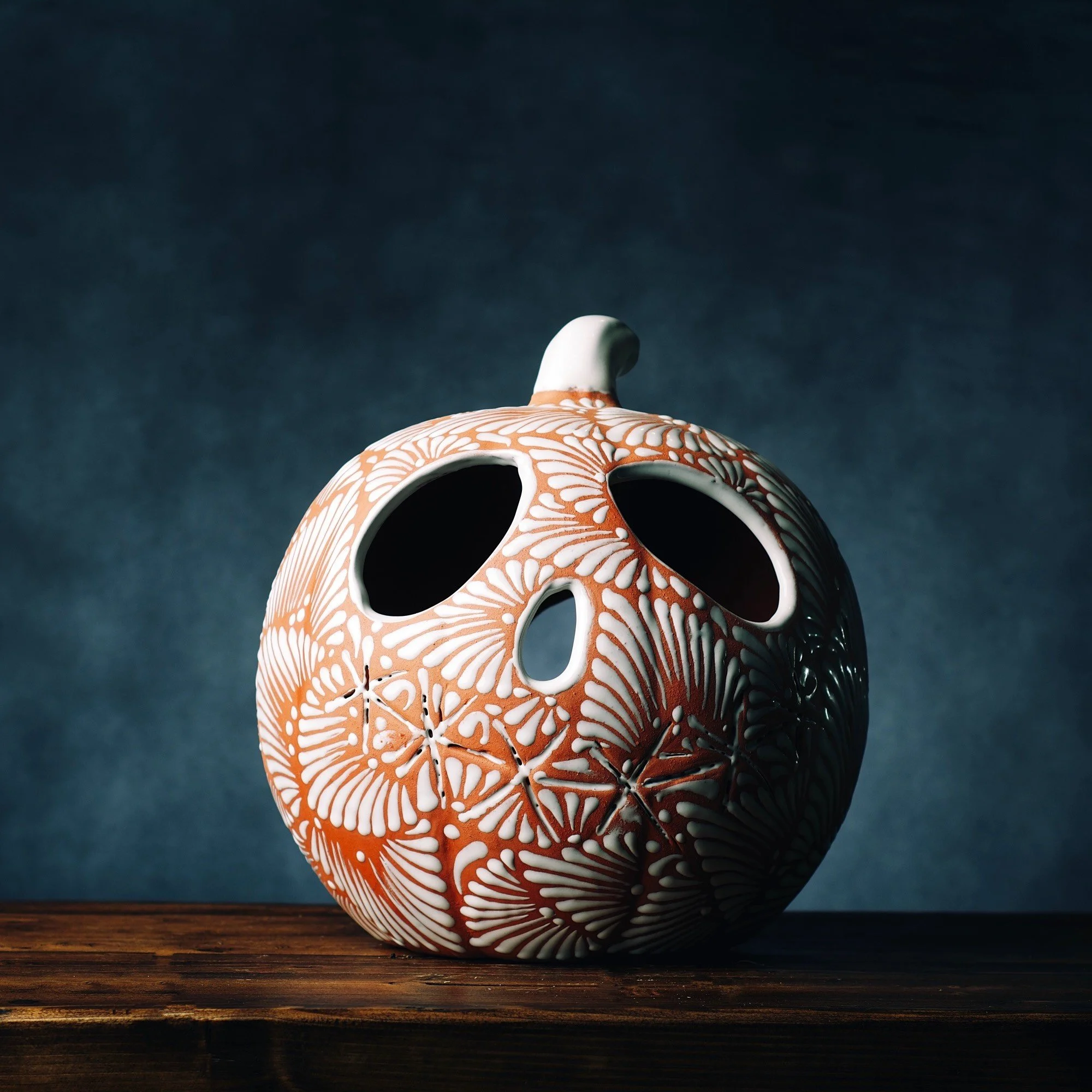 halloween-decor-2026-13.jpg