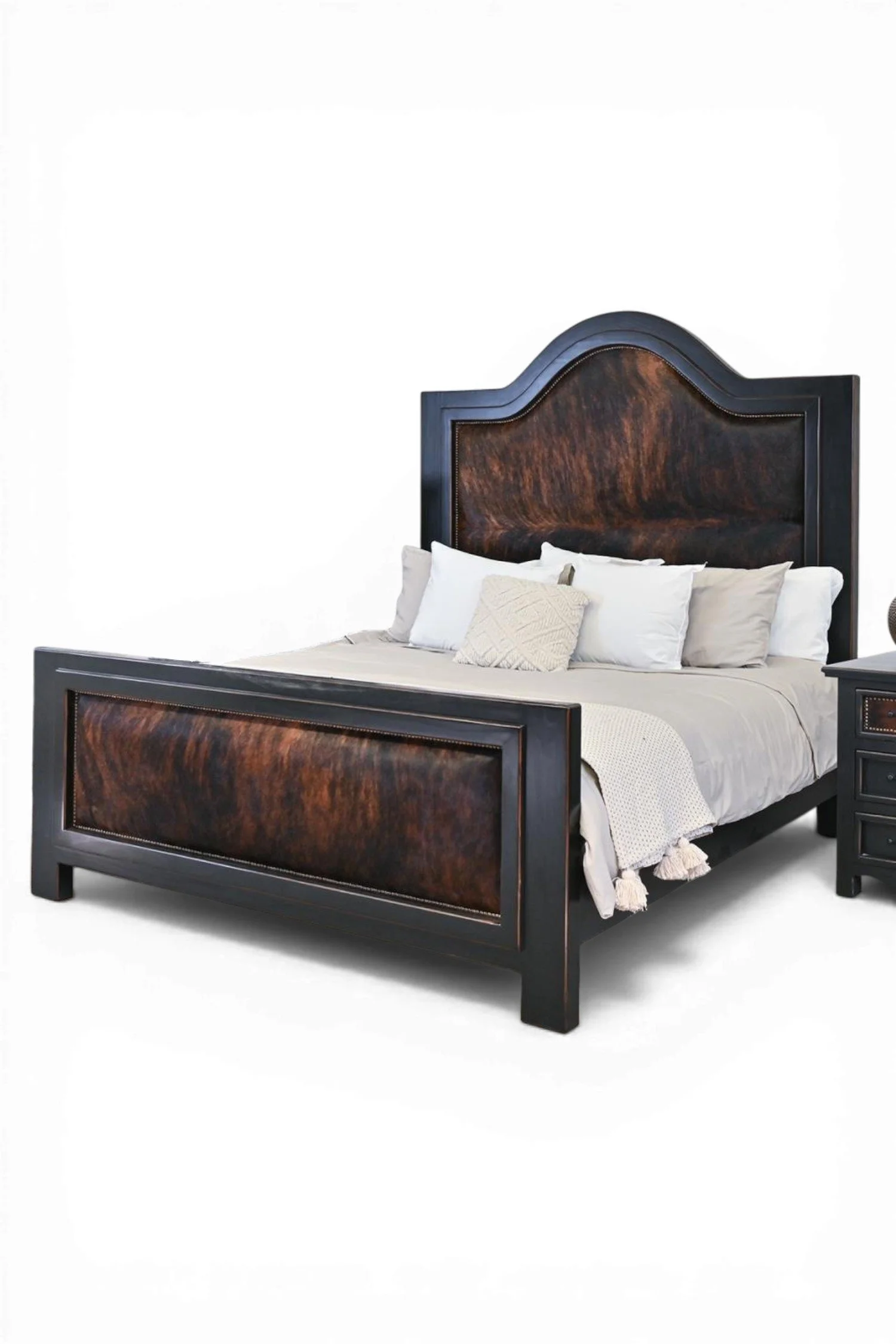 San Antonio Brindle Cowhide Bed