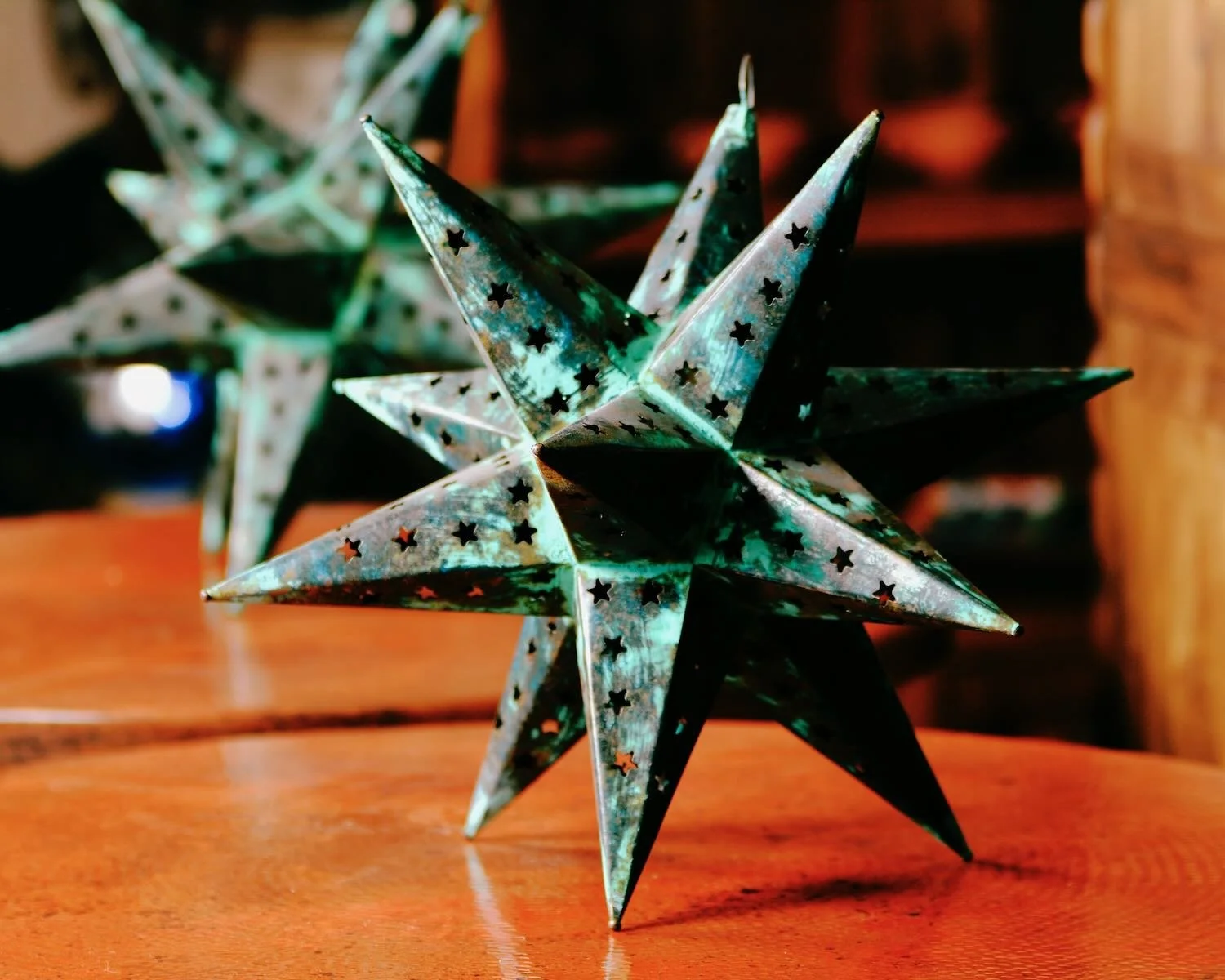 Distressed Turquoise Estrella - 20"