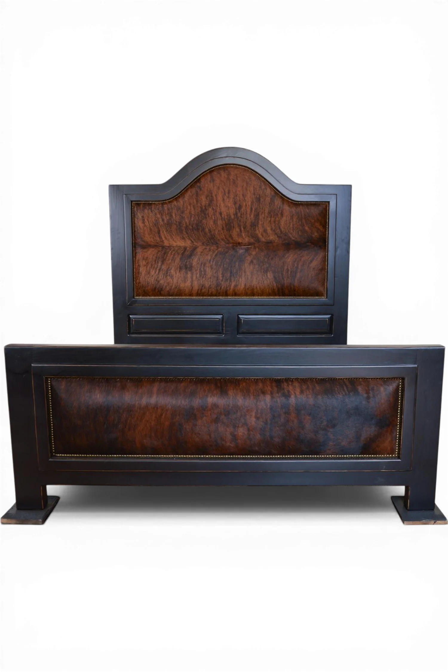 San Antonio Brindle Cowhide Bed