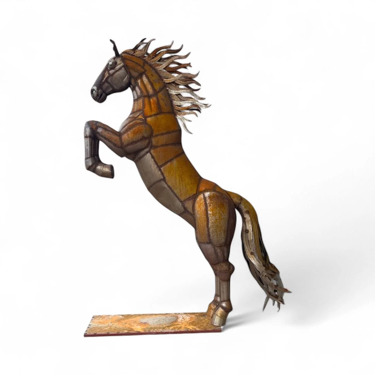 Caballo de Metal