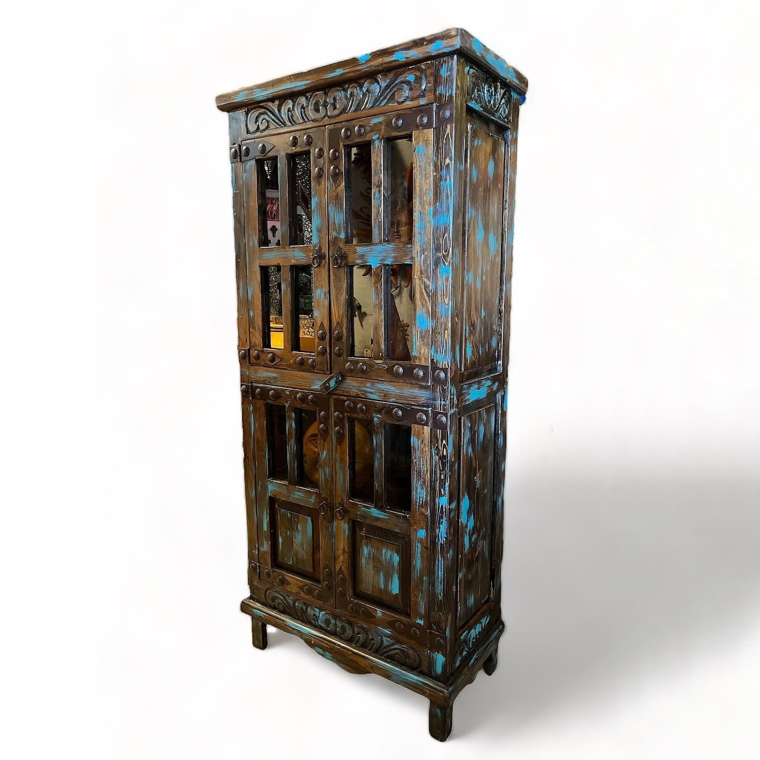Gran Misterio Carved Curio Cabinet