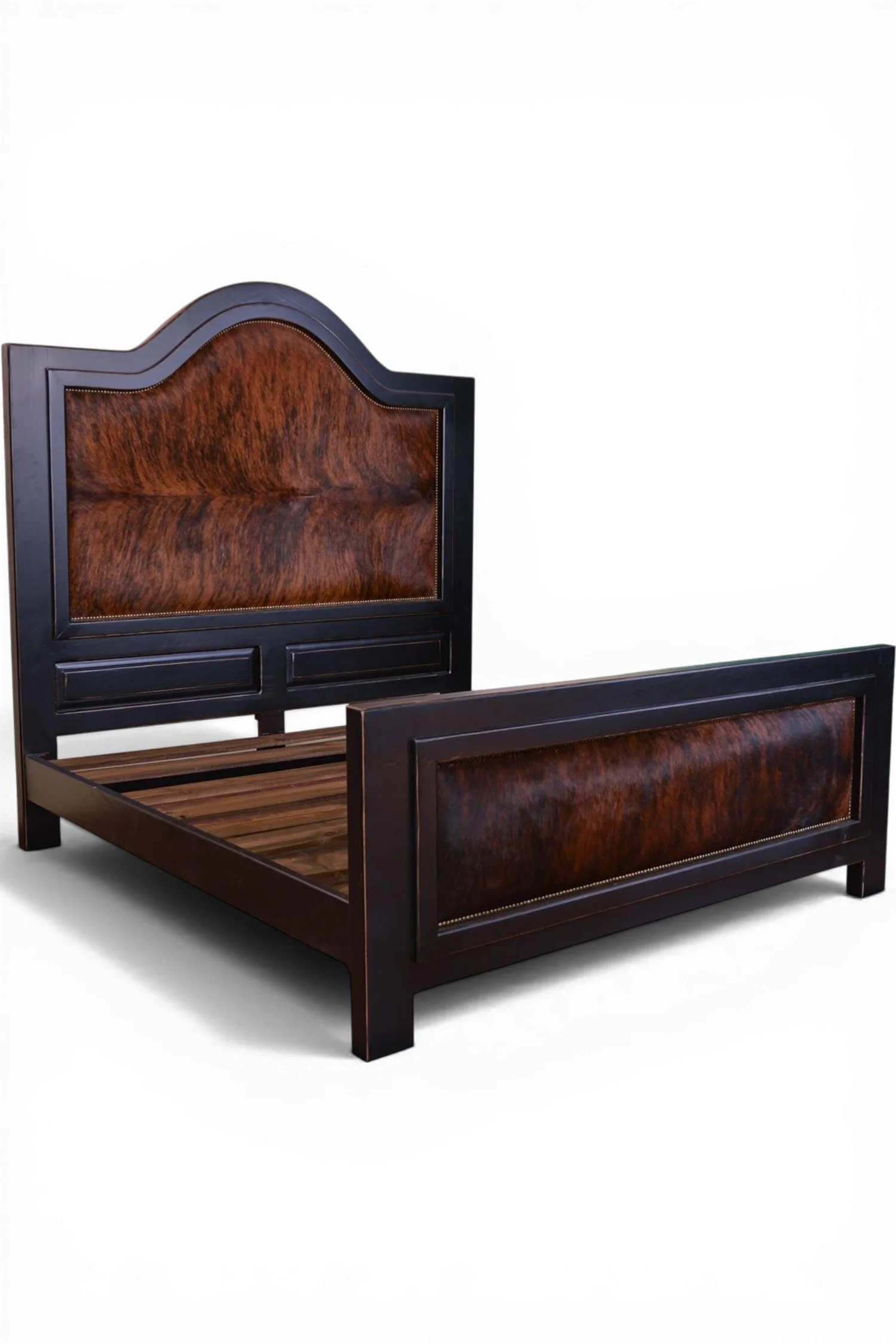 San Antonio Brindle Cowhide Bed