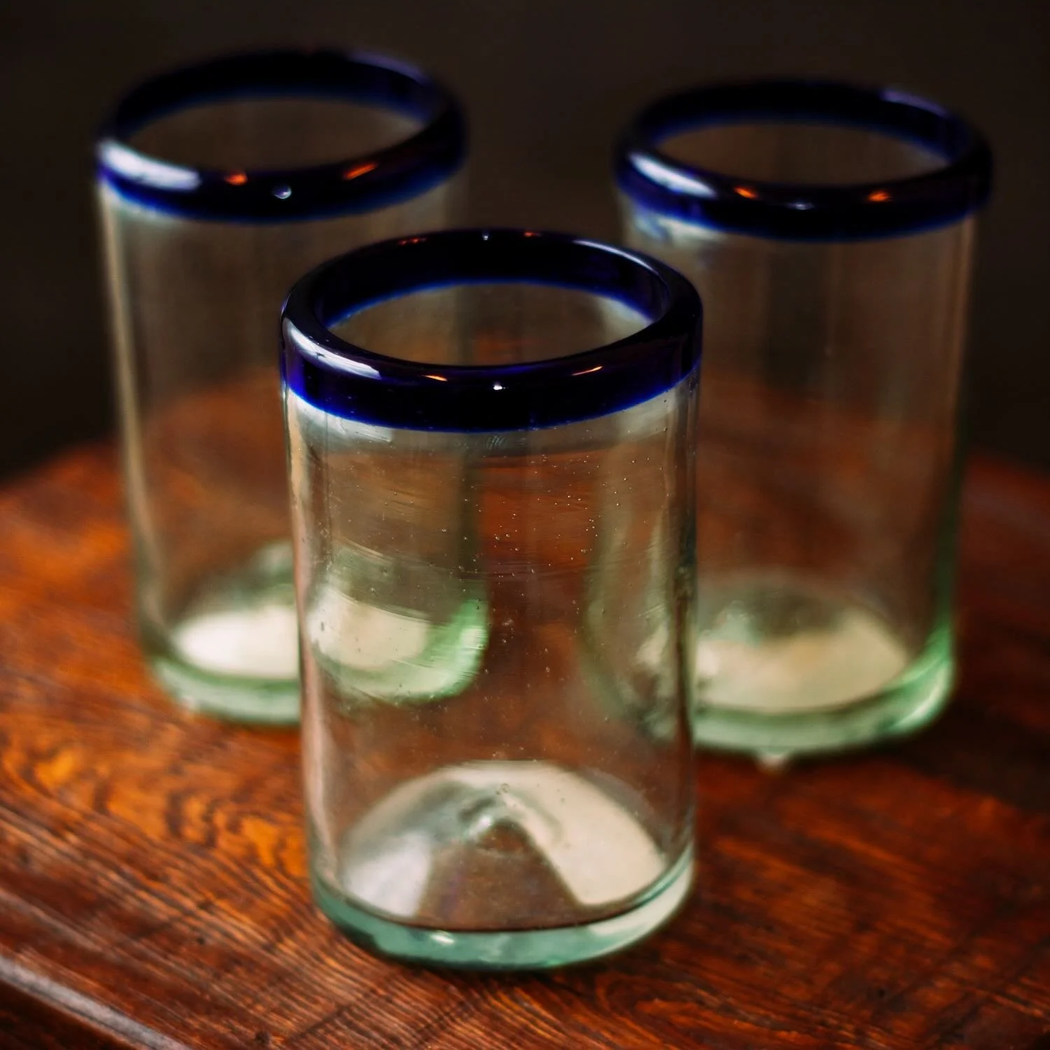 Cantina Tall Glass - Blue Rim