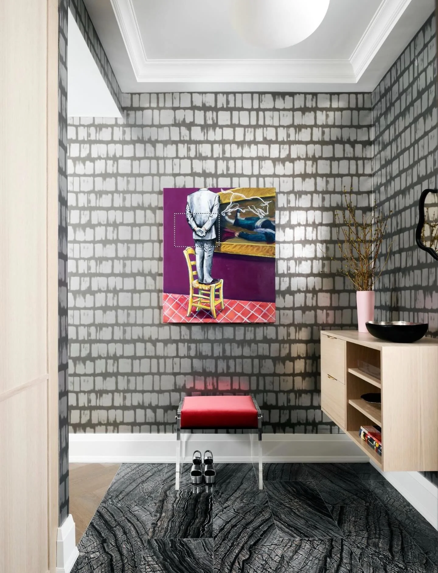 Your home&rsquo;s foyer sets the stage for a warm welcome. Make a memorable first impression with thoughtful details, unique colour palettes, and a touch of personal style that reflects who you are at first glance! 

#toronto #torontodesign #interior