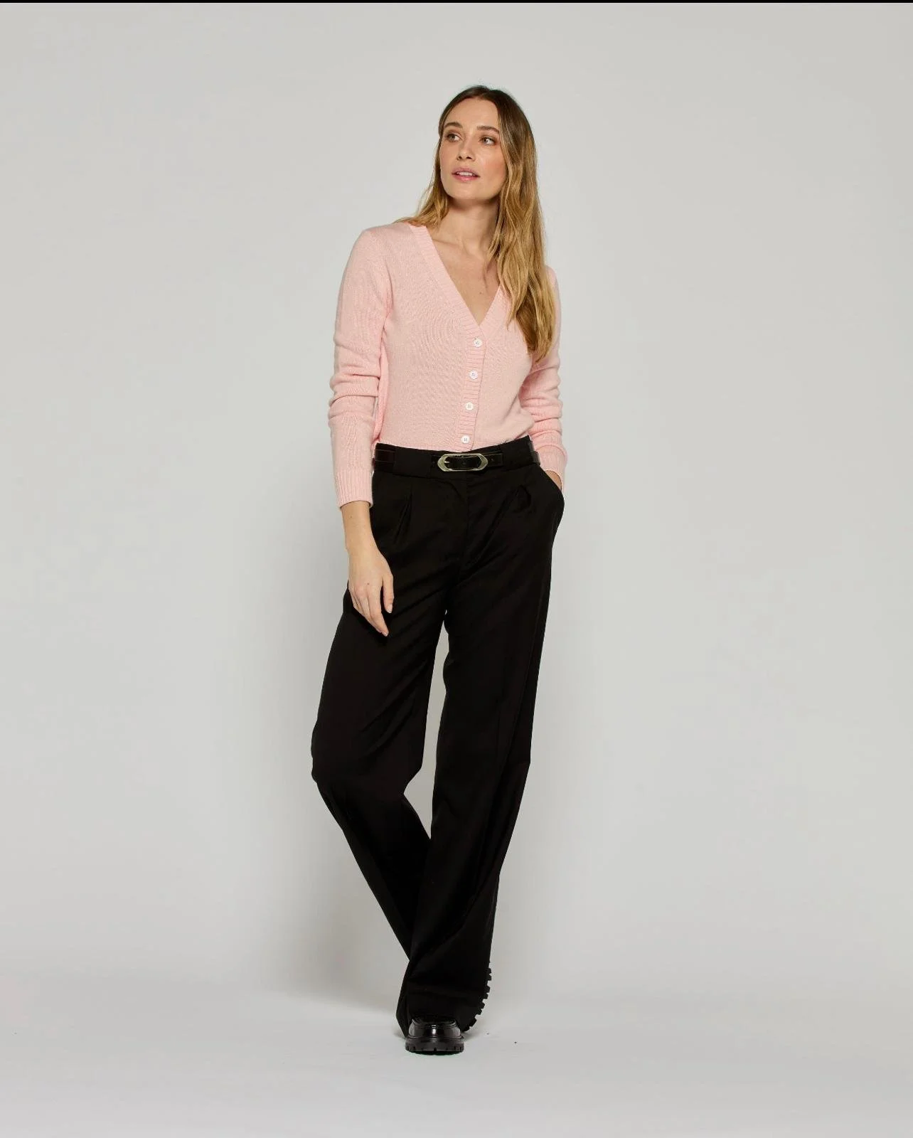 dani-fernazer-tips-de-moda-fashion-week-2026-tendencia-rosa-pastel1.jpeg