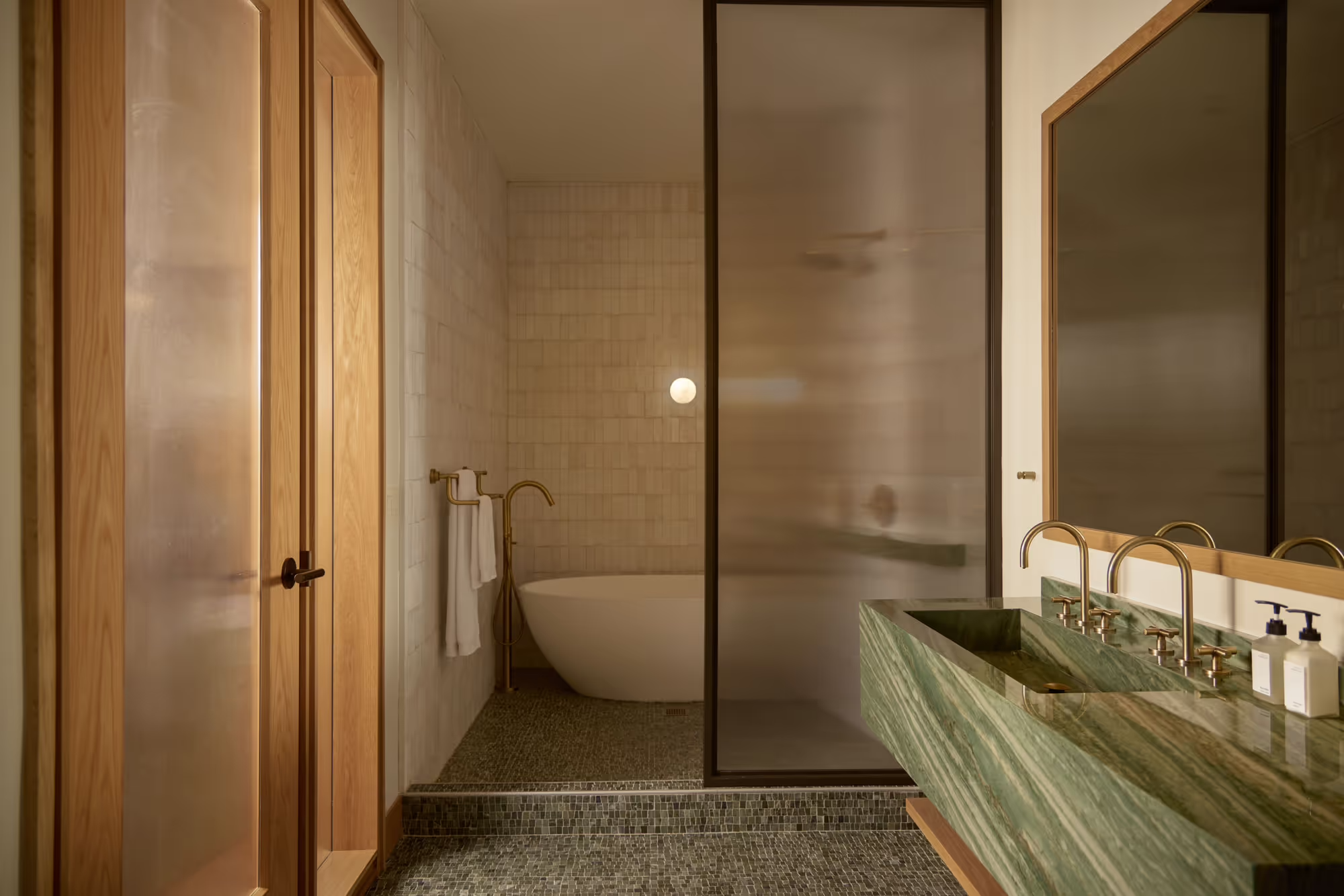 bath suite wide .png