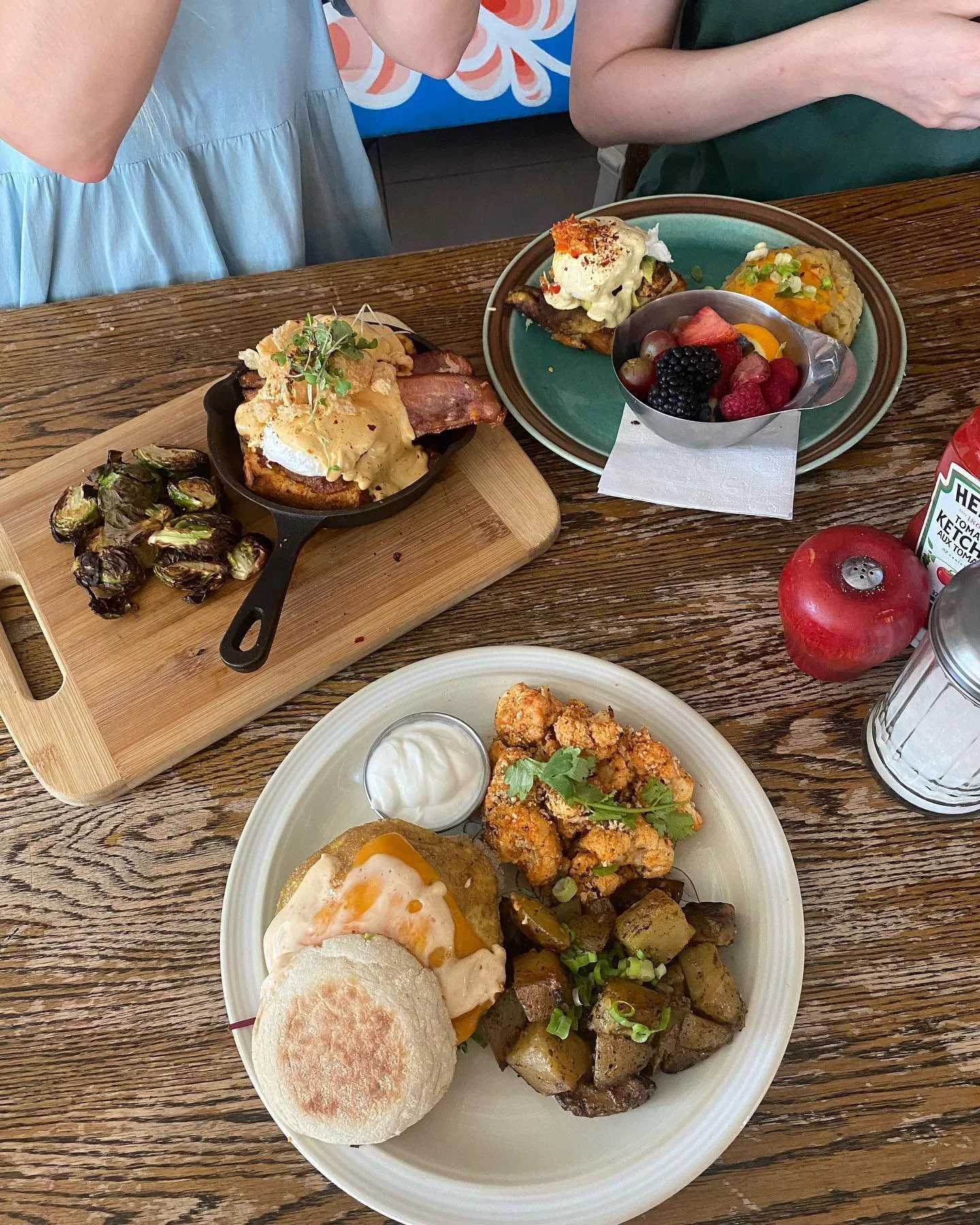 2024, merci pour le tough love🖤

Merci de m'avoir appris
La r&eacute;silience
La constance
La patience
L'acceptation de soi
Le laisser aller
&Agrave; prioriser

Entre tous les d&eacute;fis et les moments doux🫶🏼
2025, je suis pr&ecirc;te ✨