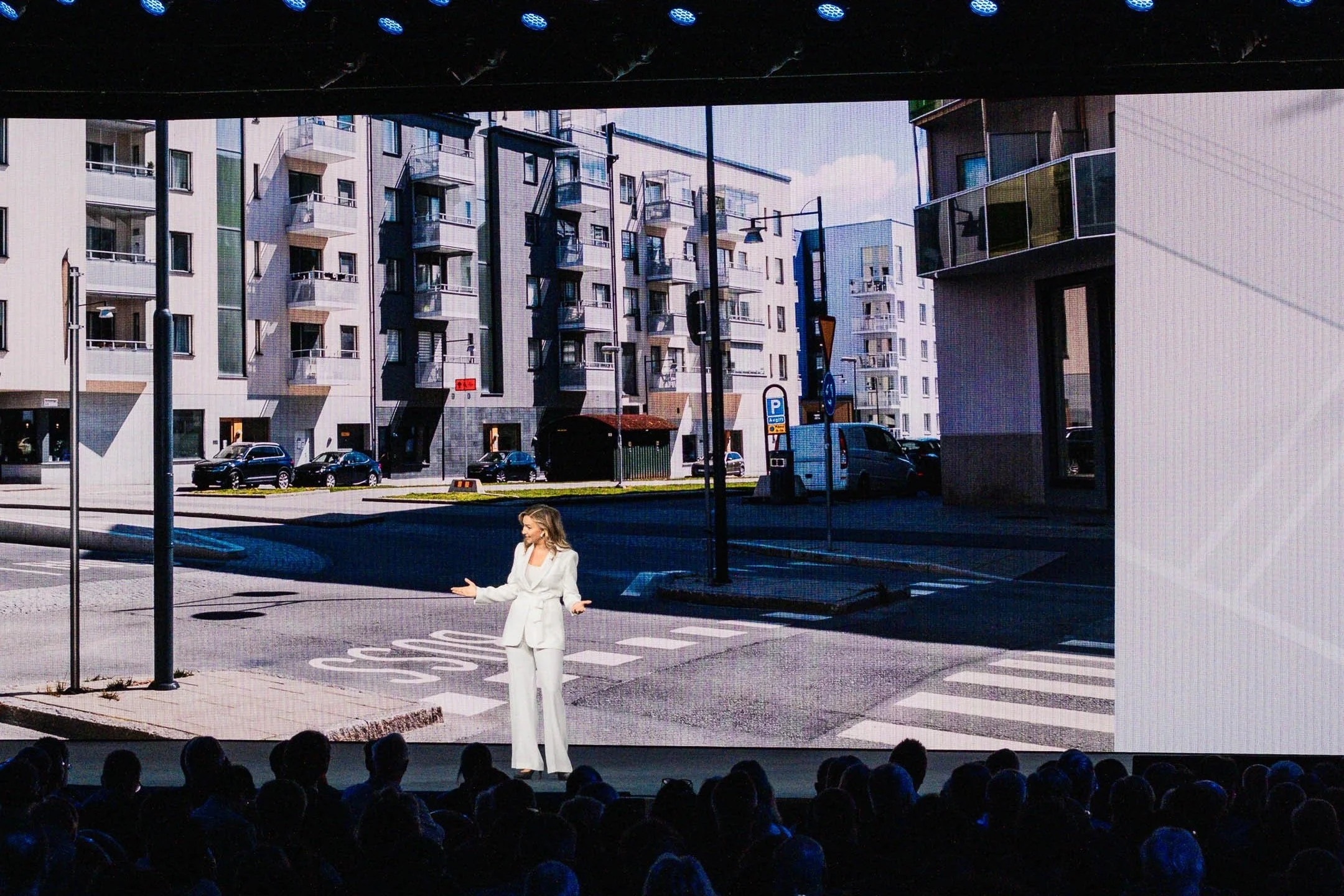 PRESS_Ung_2025 CES Volvo Group_Web (245).jpg