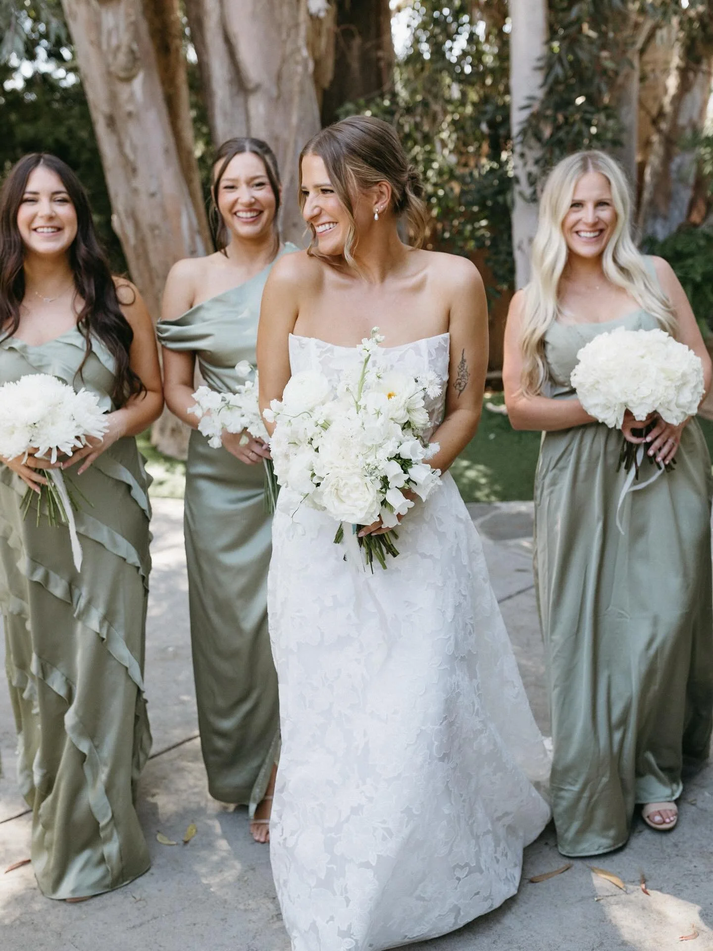 YOU GUYS - how is it already September? July was full of so much beauty and we haven&rsquo;t even scratched the surface of how much there is to share. Thank you to @katevanamringe for these gorgeous pictures of an INSANELY beautiful bride and groom. 