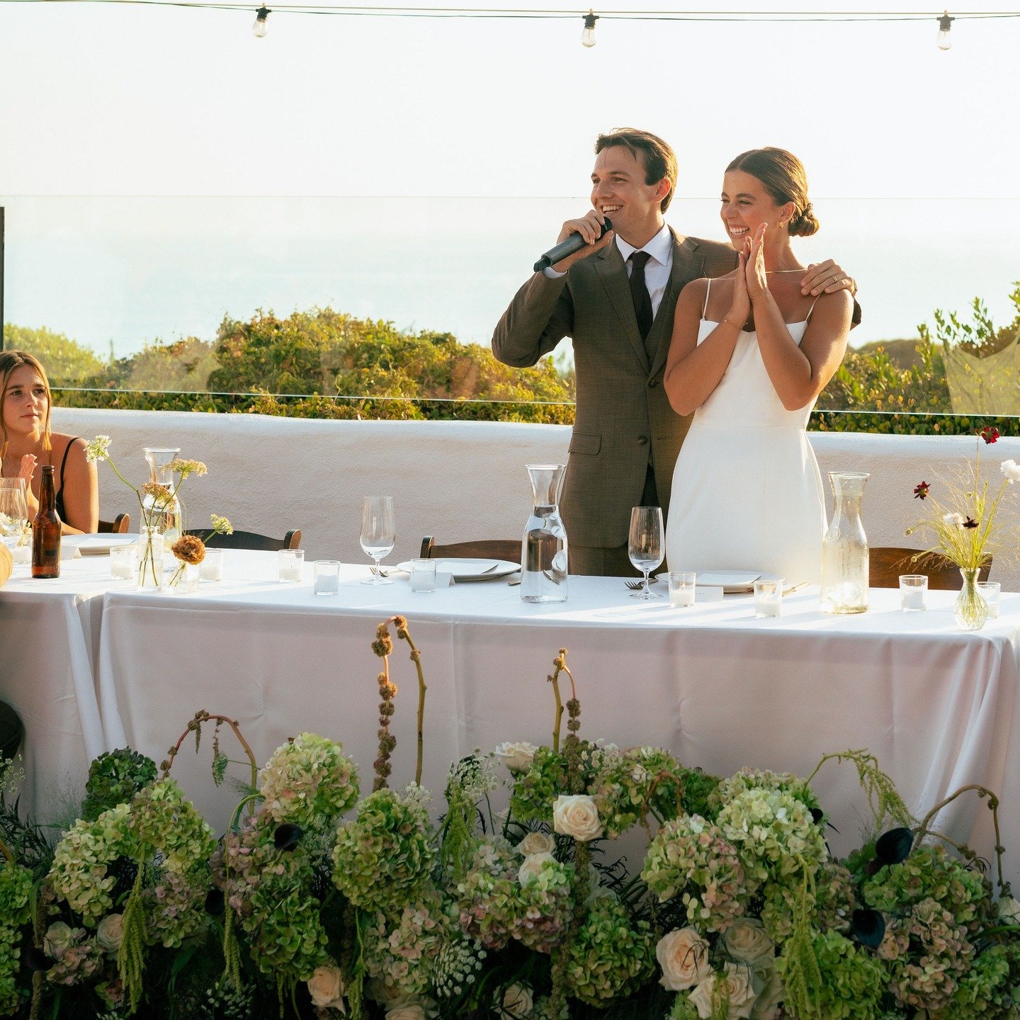 Makayla + Elijah 🌞

A beautiful beachside wedding where we got to play with our favorite coastal neutrals! 

San Clemente, CA
@aldousphoto