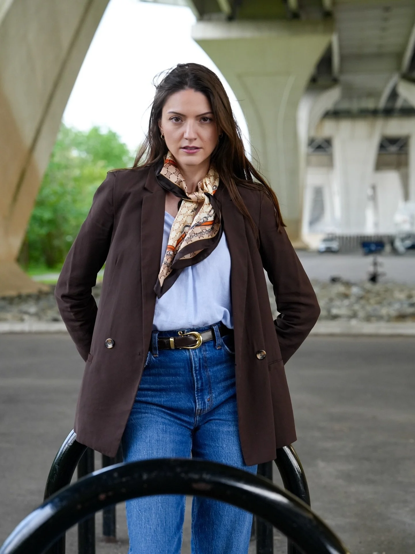 First set from @portraitmeetdc's headshots shoot last weekend! 📸 | Introducing Jenna 🏞️. She brought impeccable vibes! 

In frame: @jennamnava 
Lens 24-70 GM II

#lumashoots #am23photography #headshotphotography