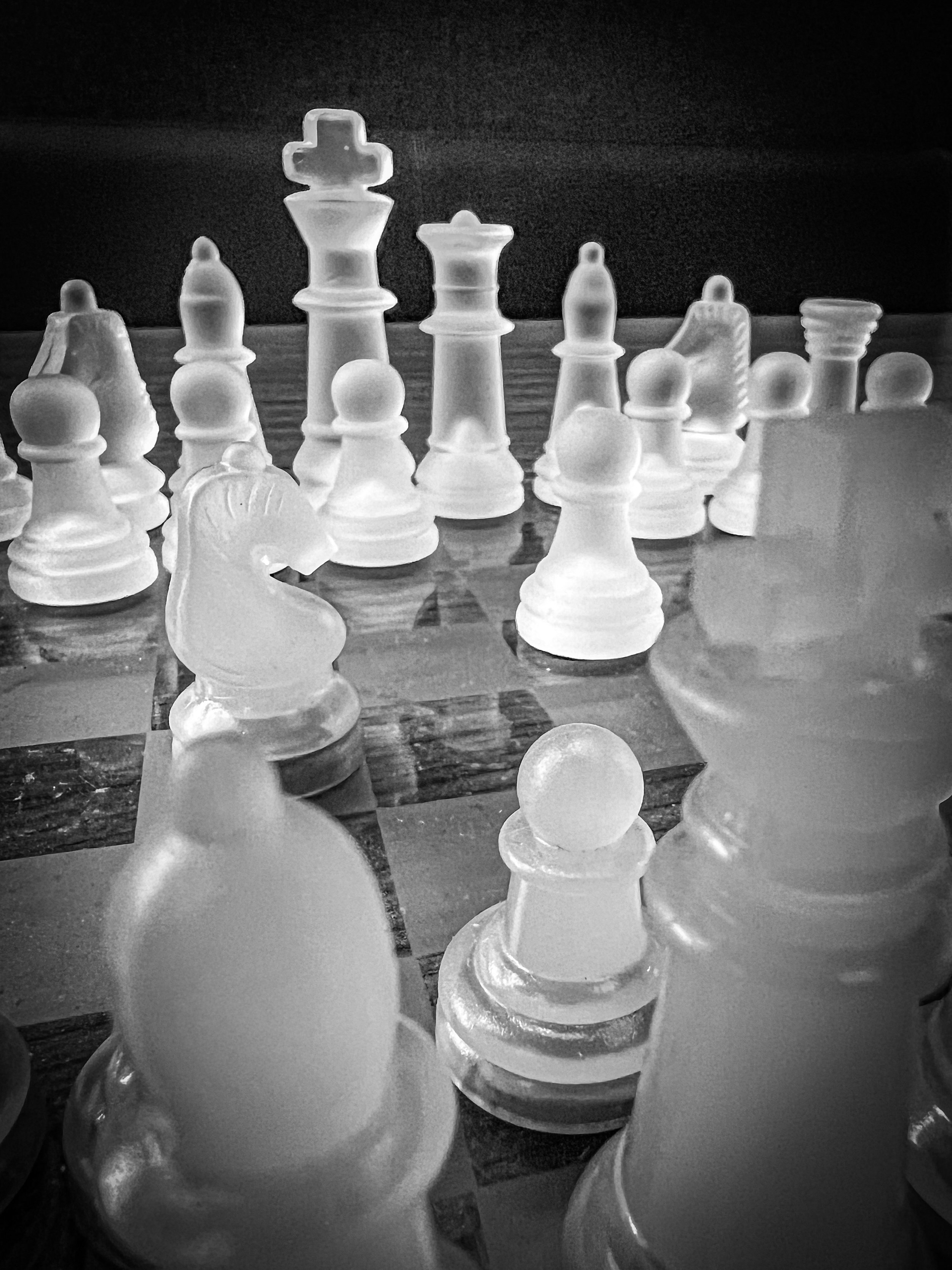 "See the whole board" | Had that quote from the West Wing in my mind before I took this recently. Then, saw this chess set. 

Sometimes, quick shoots really do line up that way 😅 Inspiration really can be found anywhere ♟️#chess #thewestwi