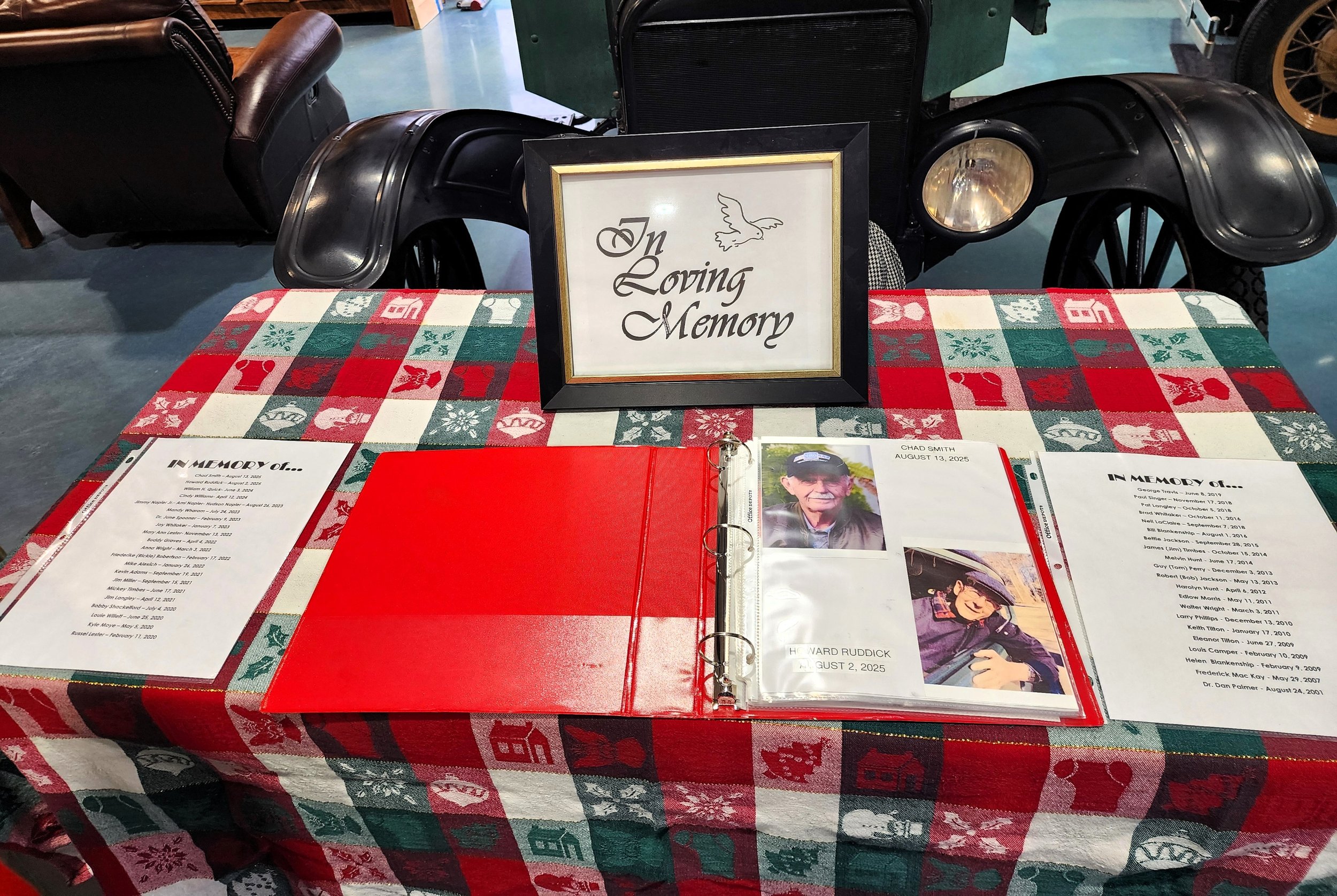 Memory table for members no longer with us