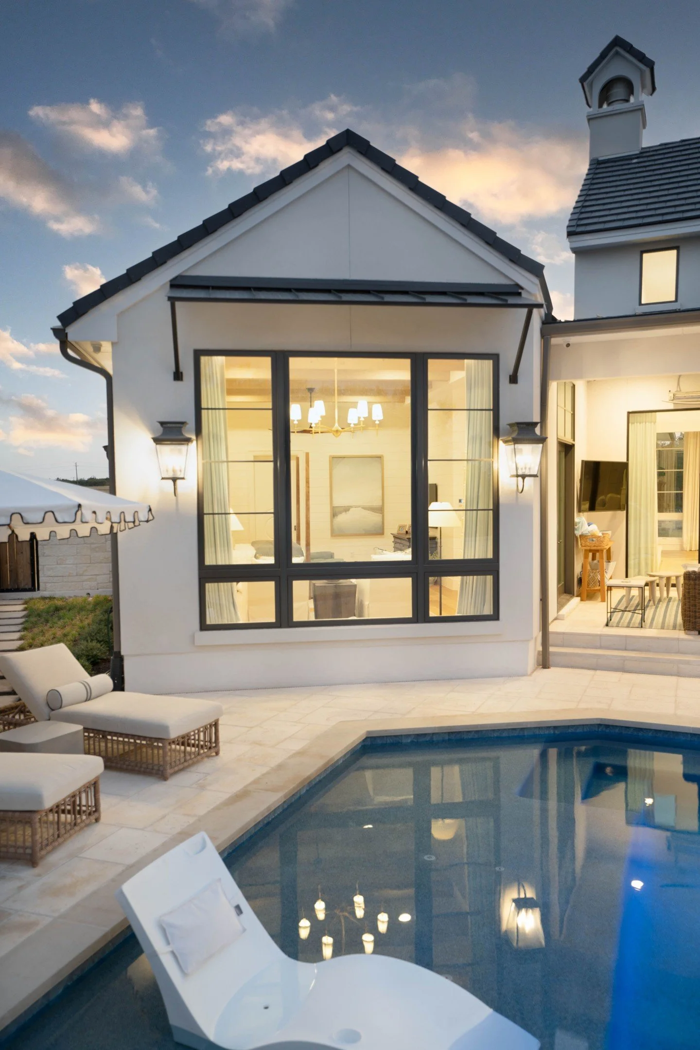 🌞 Let the Sunshine In&mdash;Without the Heat! 🪟Say hello to brighter days and cooler spaces with Andersen&reg; 400 Series Awning &amp; Picture Windows featuring Cardinal 366 High Performance Sun Glass! ☀️❄️These windows are the perfect combo of