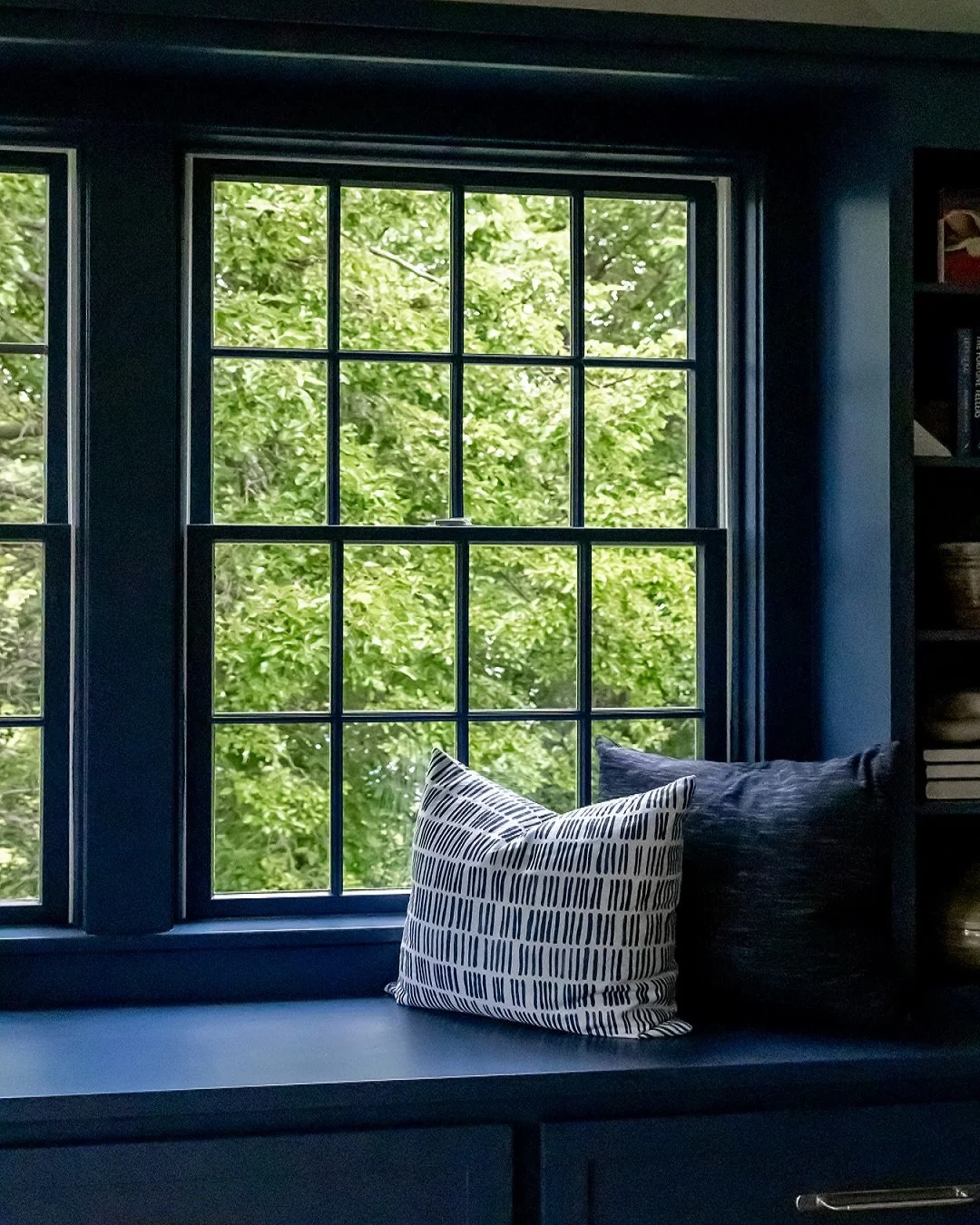 Creating memories one page at a time by this Andersen 400 Series window. Ready to transform your space? 📖✨ #ReadingNook #CozyHome #AndersenWindows
