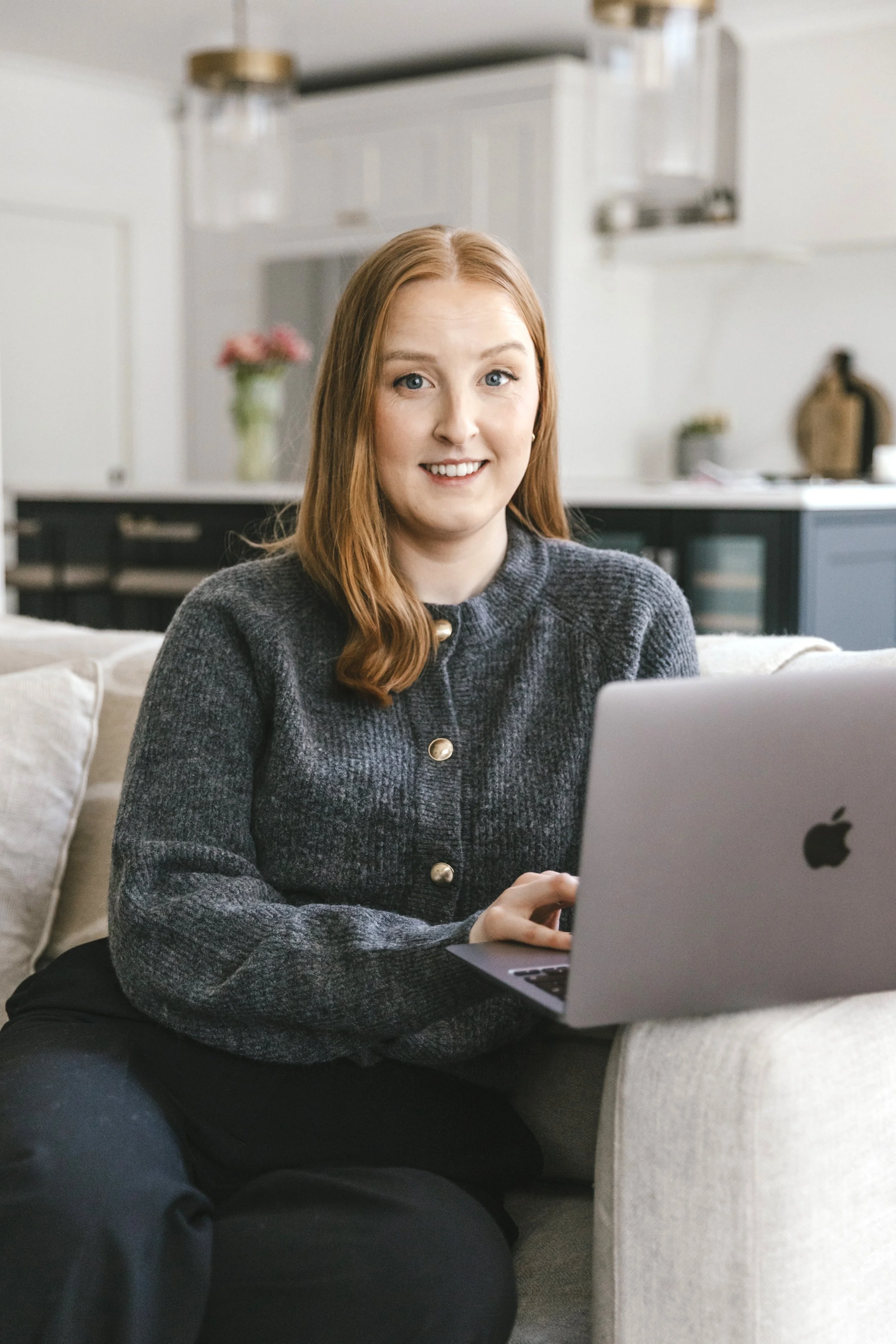 What Is the Difference Between a Wedding Planner and a Venue Coordinator?