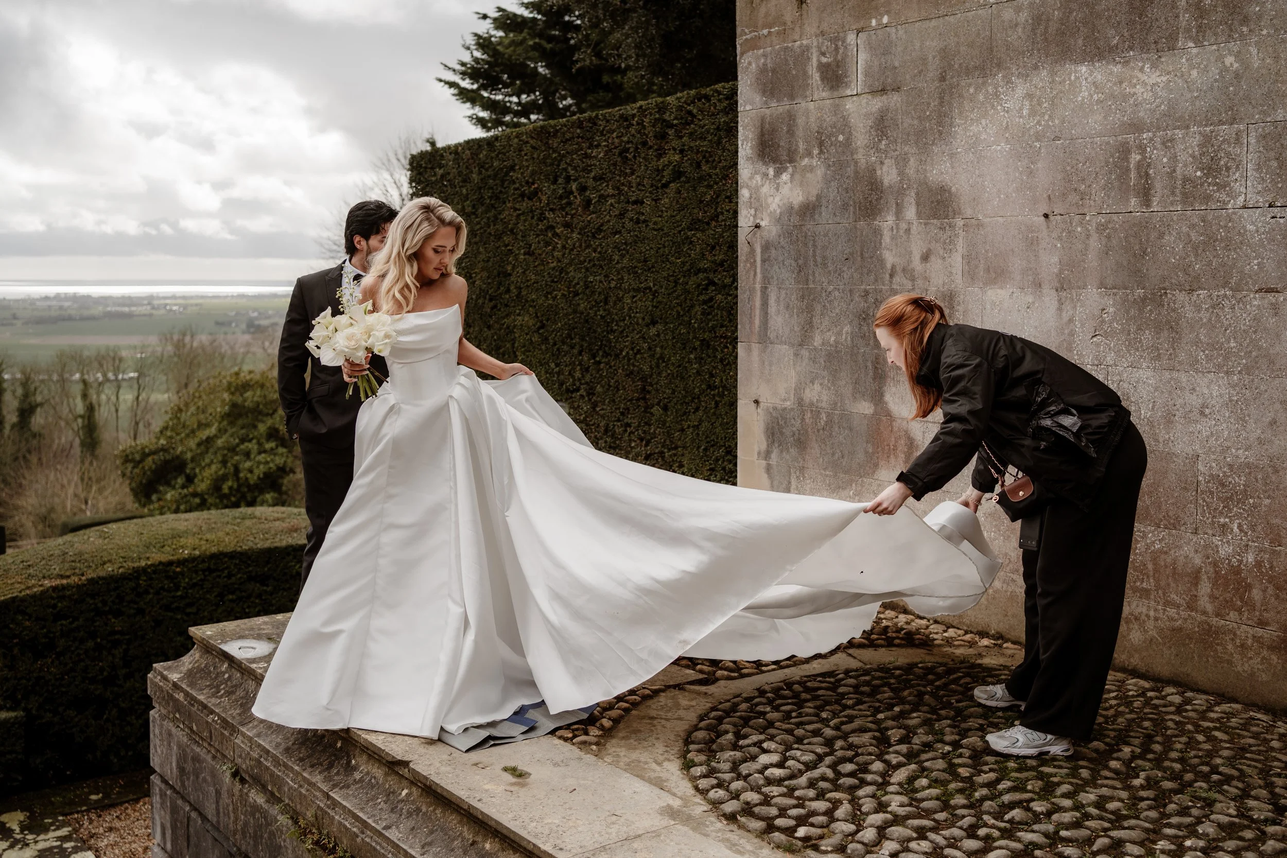 What Does a Wedding Planner Actually Do?