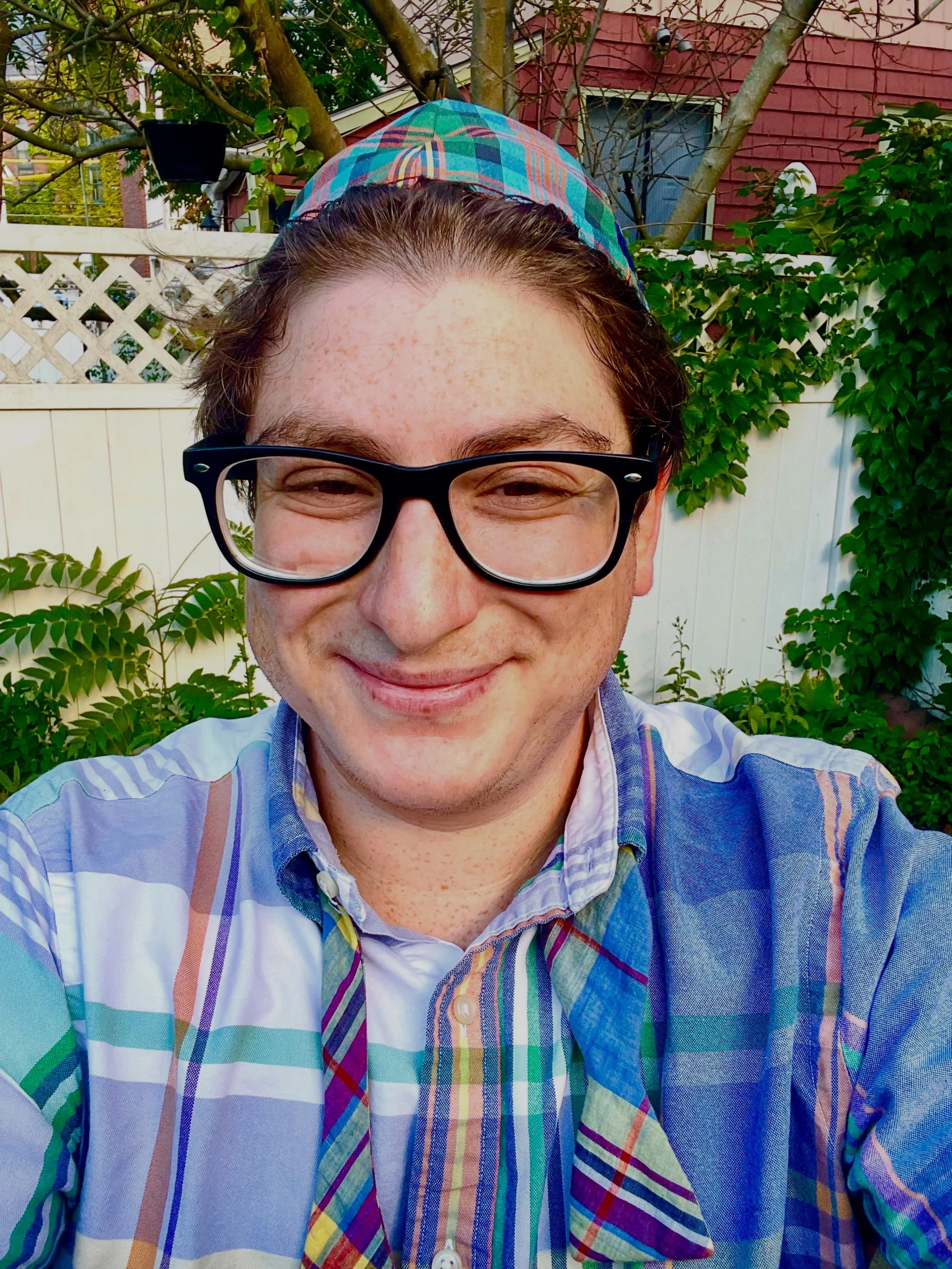 Shabbat Shalom ☀️

#qwear #queerfashion #queerjews #queerstyle #transjews