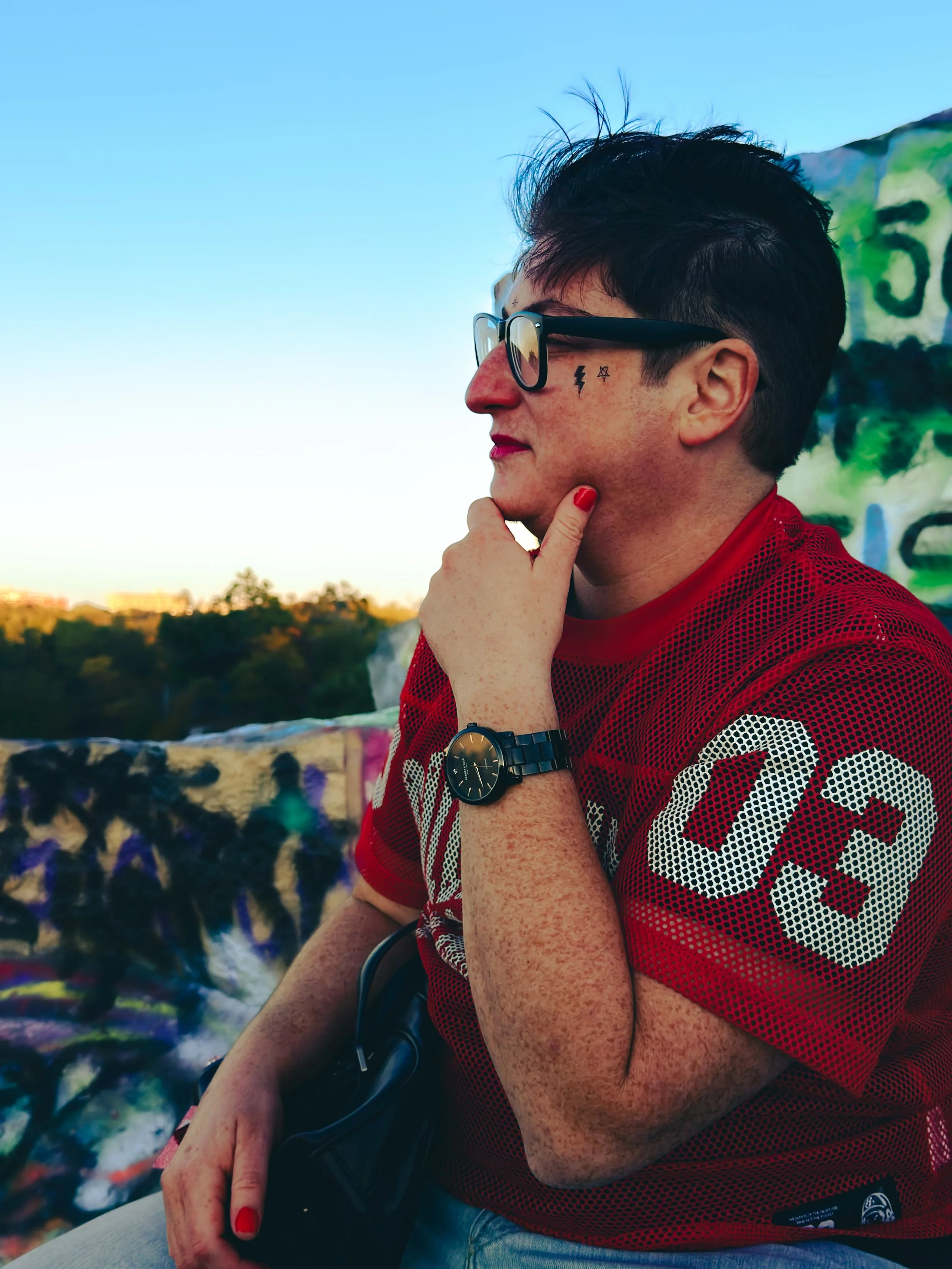 Amazing day shooting with @0nyx.lens at Quincy Quarries Reservation!! Watch out for this guy cause he is going places 📸📸📸 

Shoutout to Jenny @nostalgiavintagecafe for the face tattoos (don&rsquo;t worry, Mom, they wash off) 🌙 ✨ ⛈️

#queerfashion