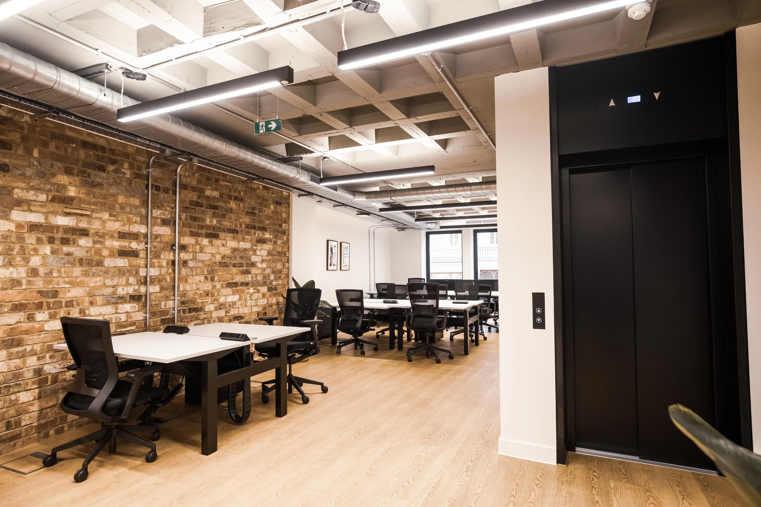 390 STRAND OFFICE -2.jpg