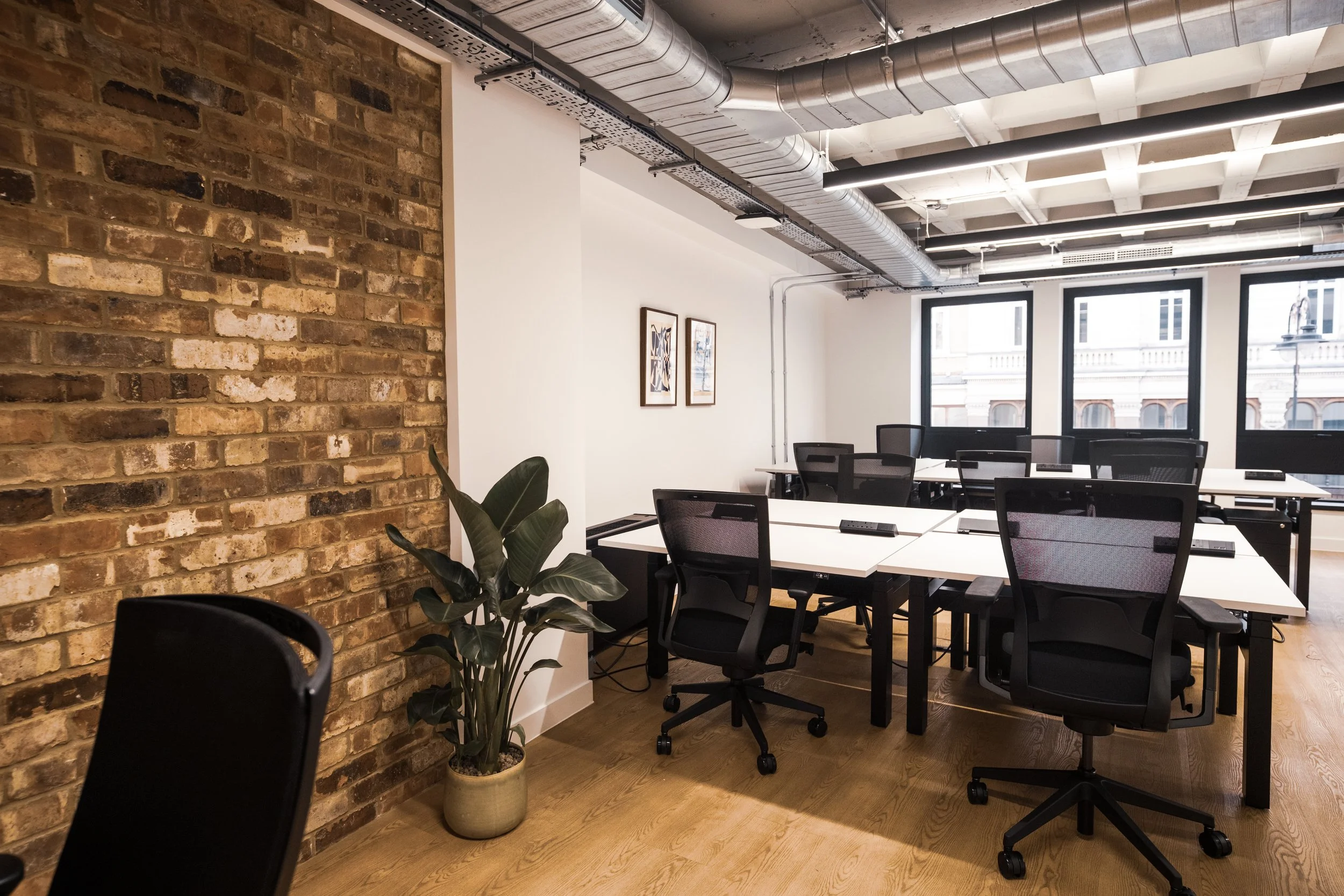 390 STRAND OFFICE -12.jpg