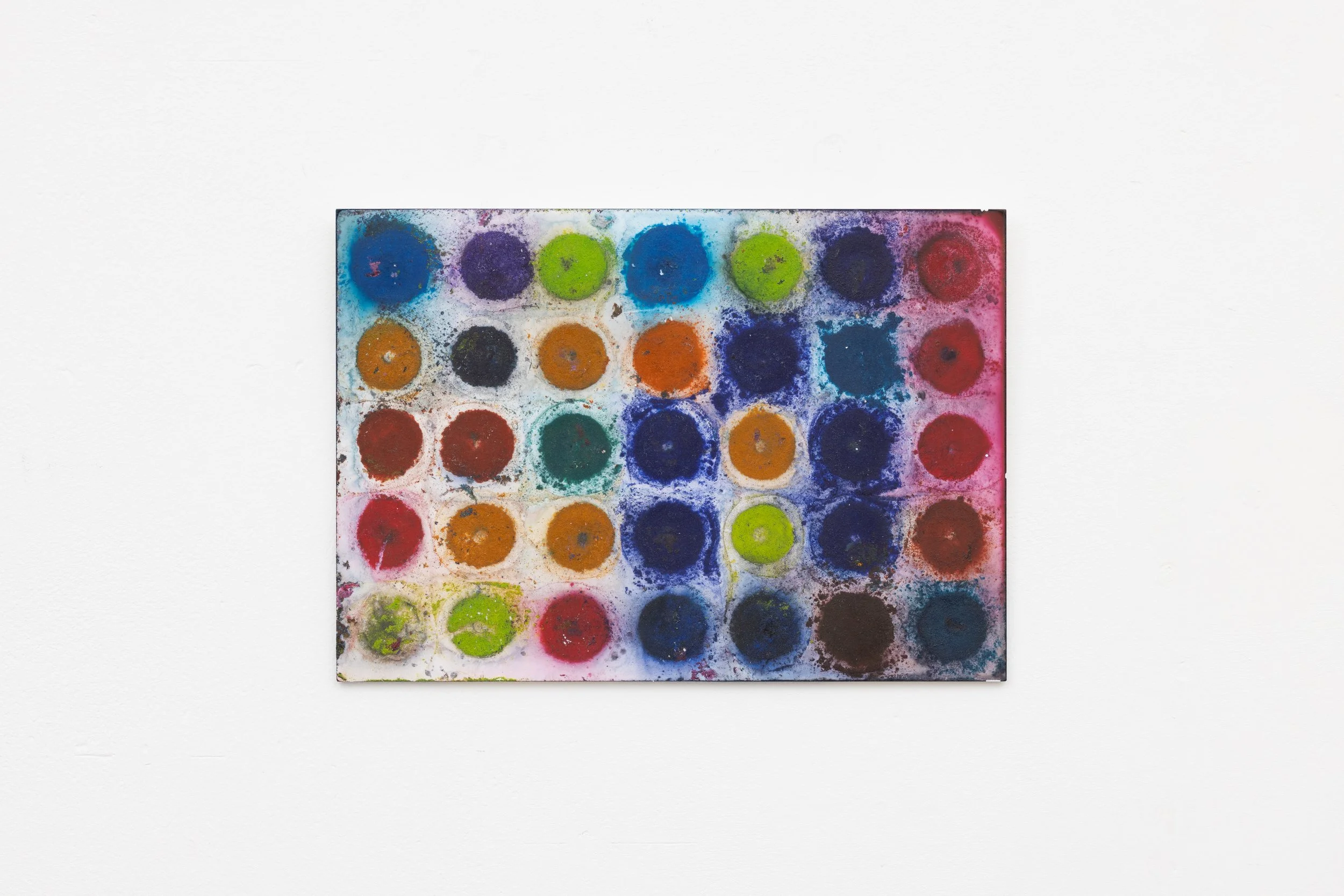 1 of 17^35
Acrylic on cast Perspex
15 x 21cm
2025