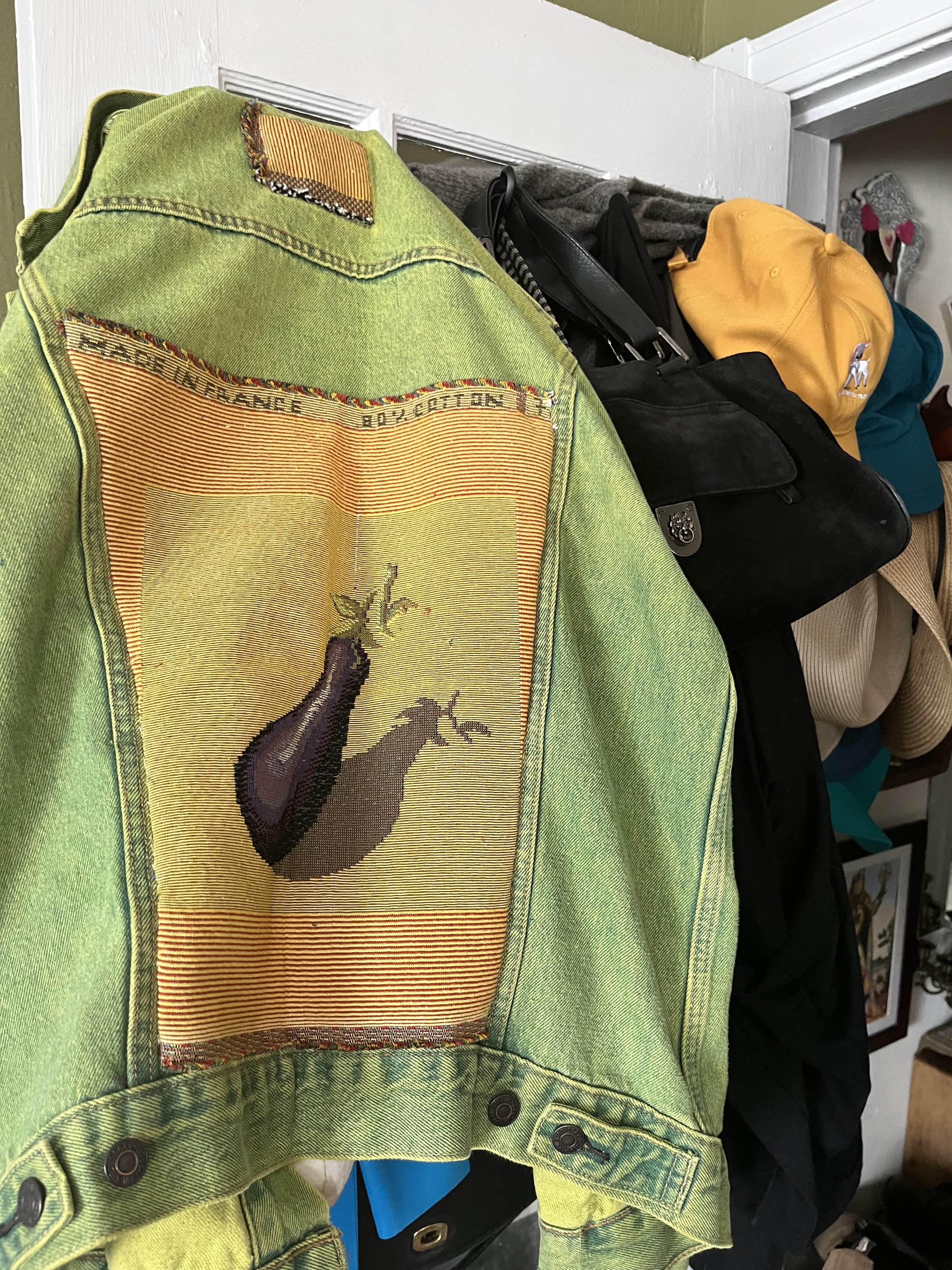 hand-appliqued backpanel