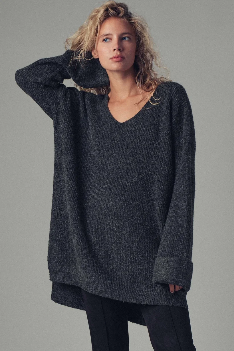 Oversized Knit V-Neck Sweater 2.webp