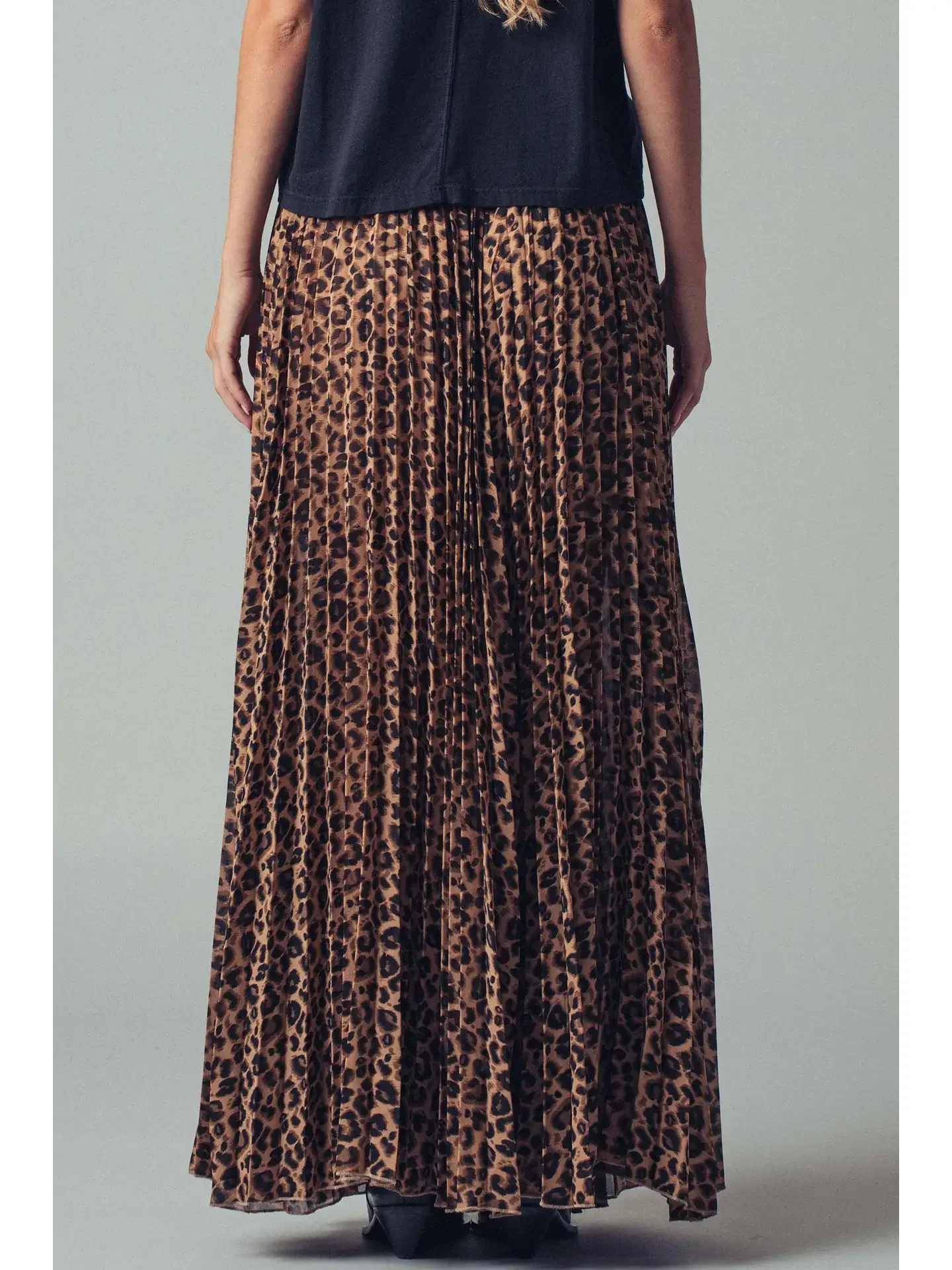 Leopard Print Pleated Flowy A Line Midi Skirt (4).webp