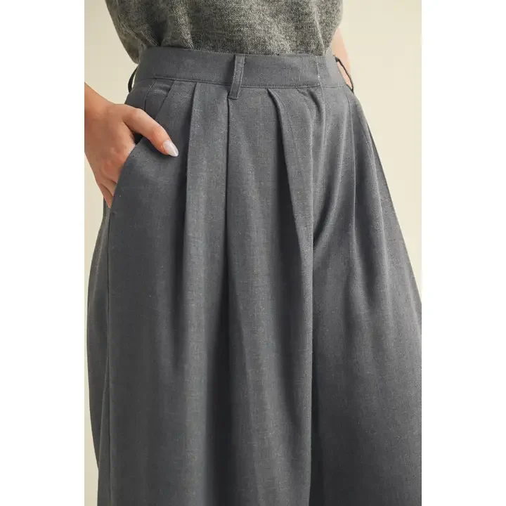 Pintuck Straight Pants - Stock Photo.webp