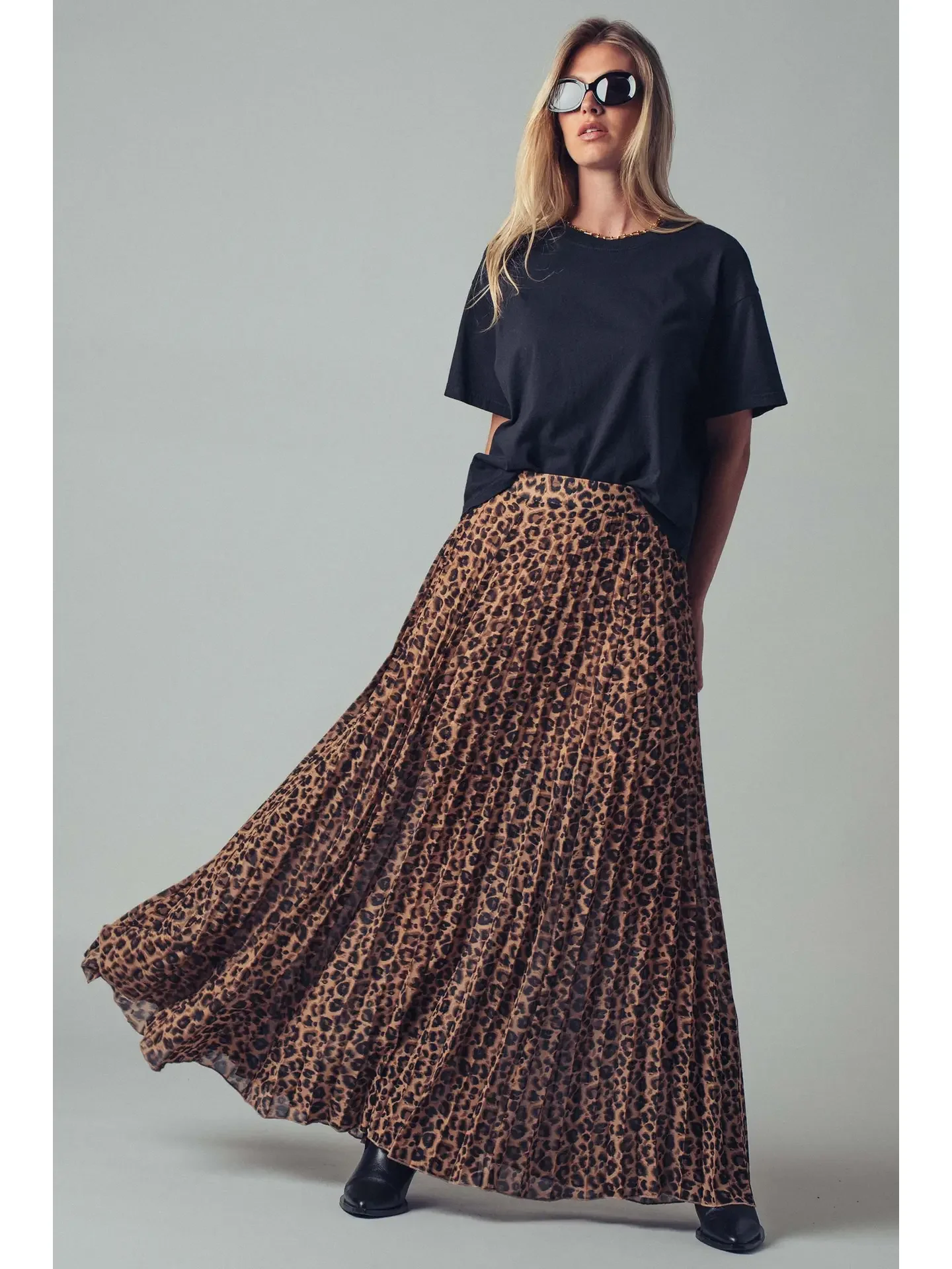 Leopard Print Pleated Flowy A Line Midi Skirt (2).webp