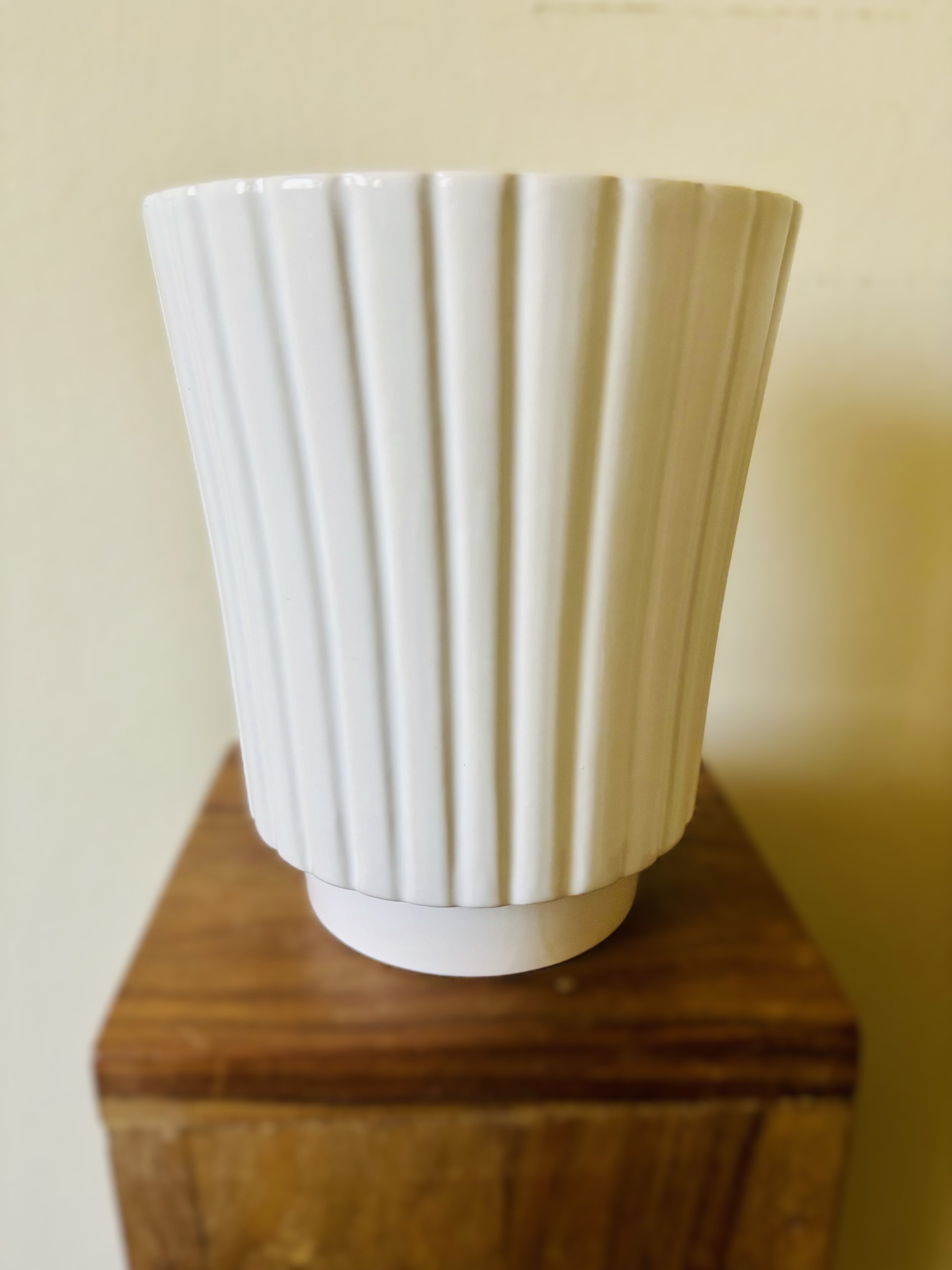 Vase 9