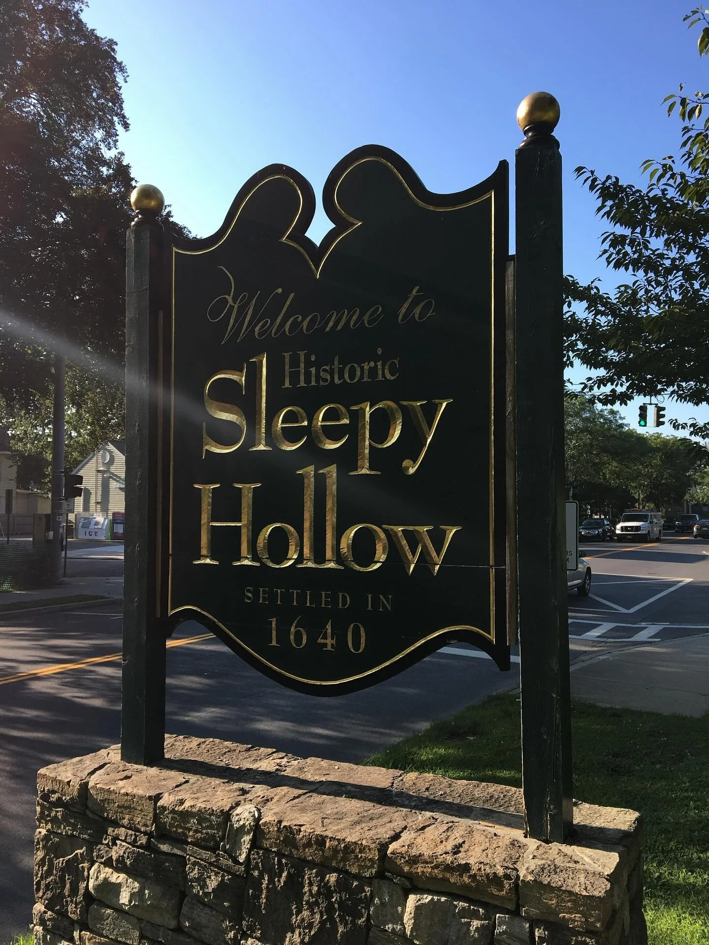 Sleepy Hollow is an incredible place to visit. It’s a town only 30 or so miles from the bustling New York City and holds a great amount of history and folklore within its perimeters. Sleepy Hollow and its sister Tarrytown is home to one of the