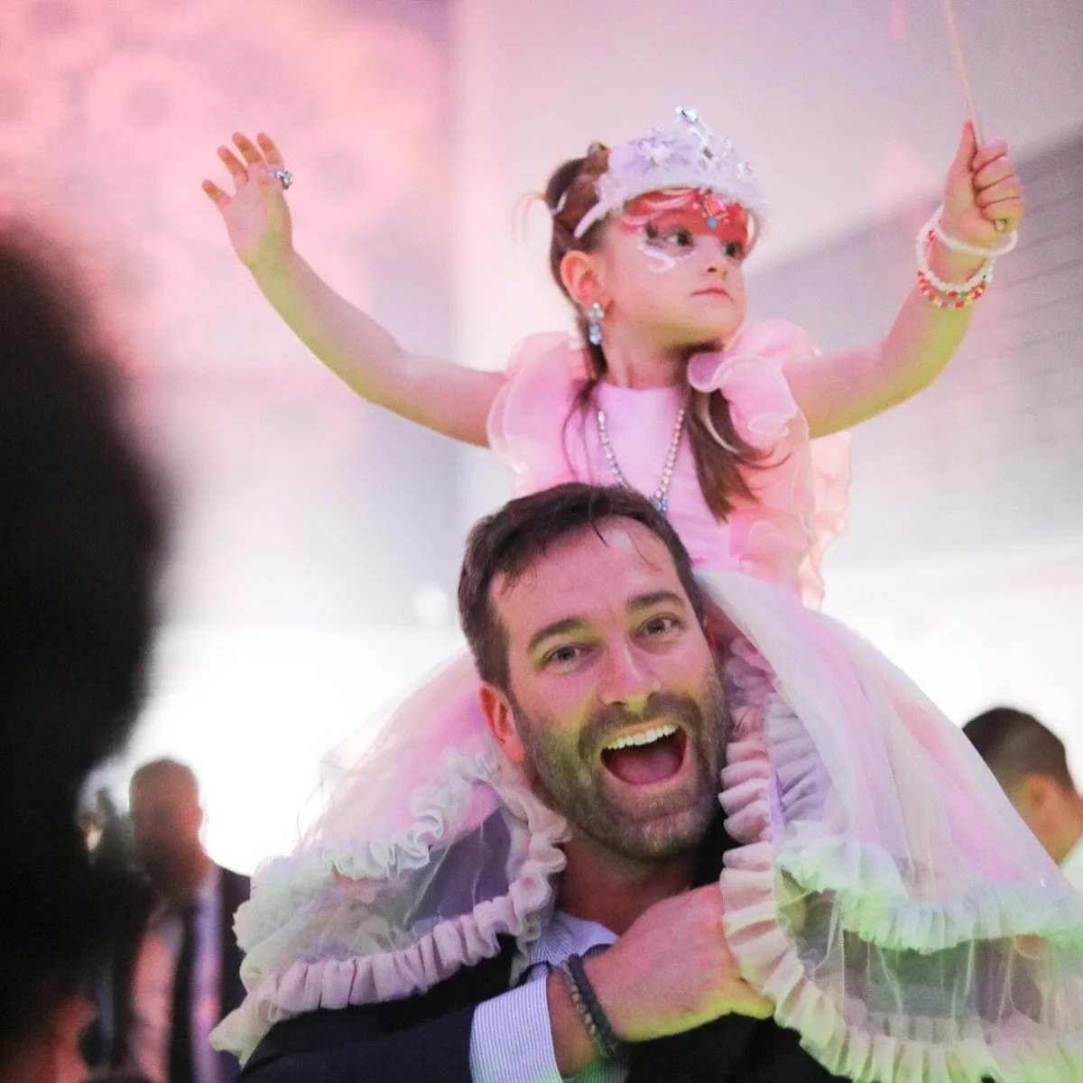 Some beautiful moments captured from our father daughter ball! 
.
.
#fatherdaughterball #hollyburncountryclub #HCC #CountryClub #Eventplanning #westvancouver #Hollyburn #aclubforlife #hollyburnevents