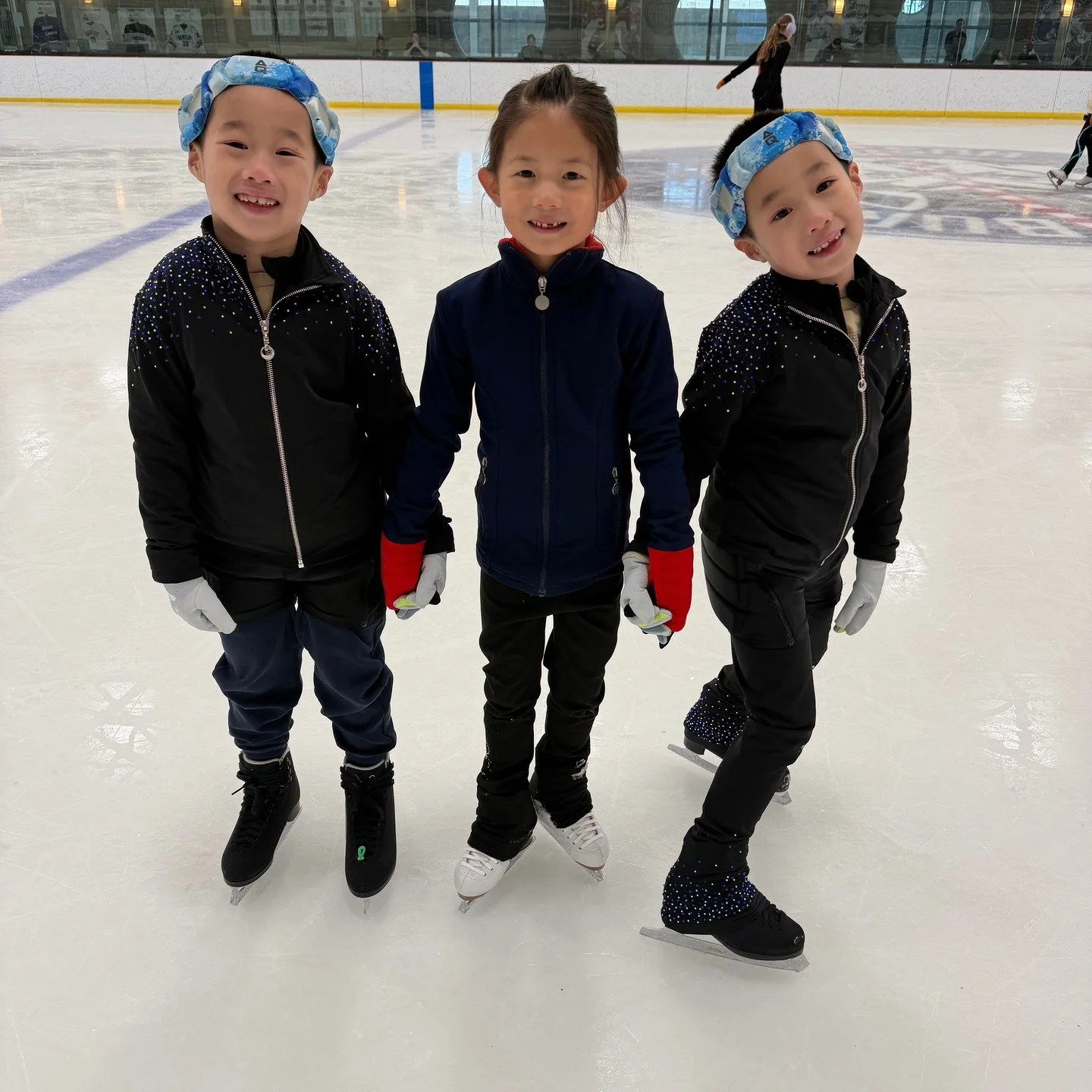 A perfect day on the ice!
Thank you to all our Members who joined us for Family Skate Day, filled with laughter, fun, and great memories together. We love seeing our community come out and enjoy moments like these!
.
.
#hollyburnskating #figureskatin