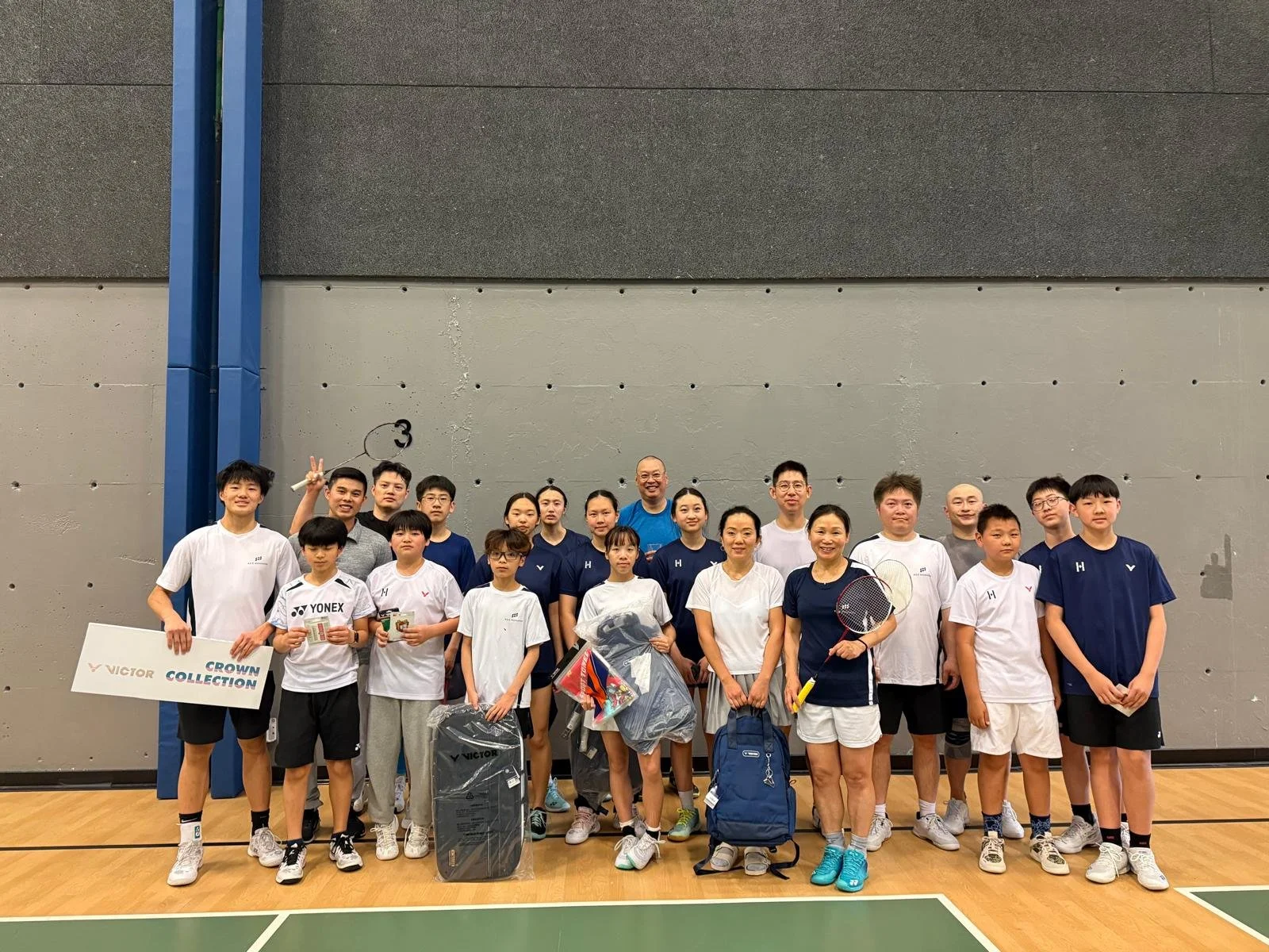 Congratulations to all those who participated in the Badminton Club Championships!
.
.
#hccbadminton #hollyburncountryclub #aclubforlife #hollyburnbadminton #westvan #badmintonclubchampionships