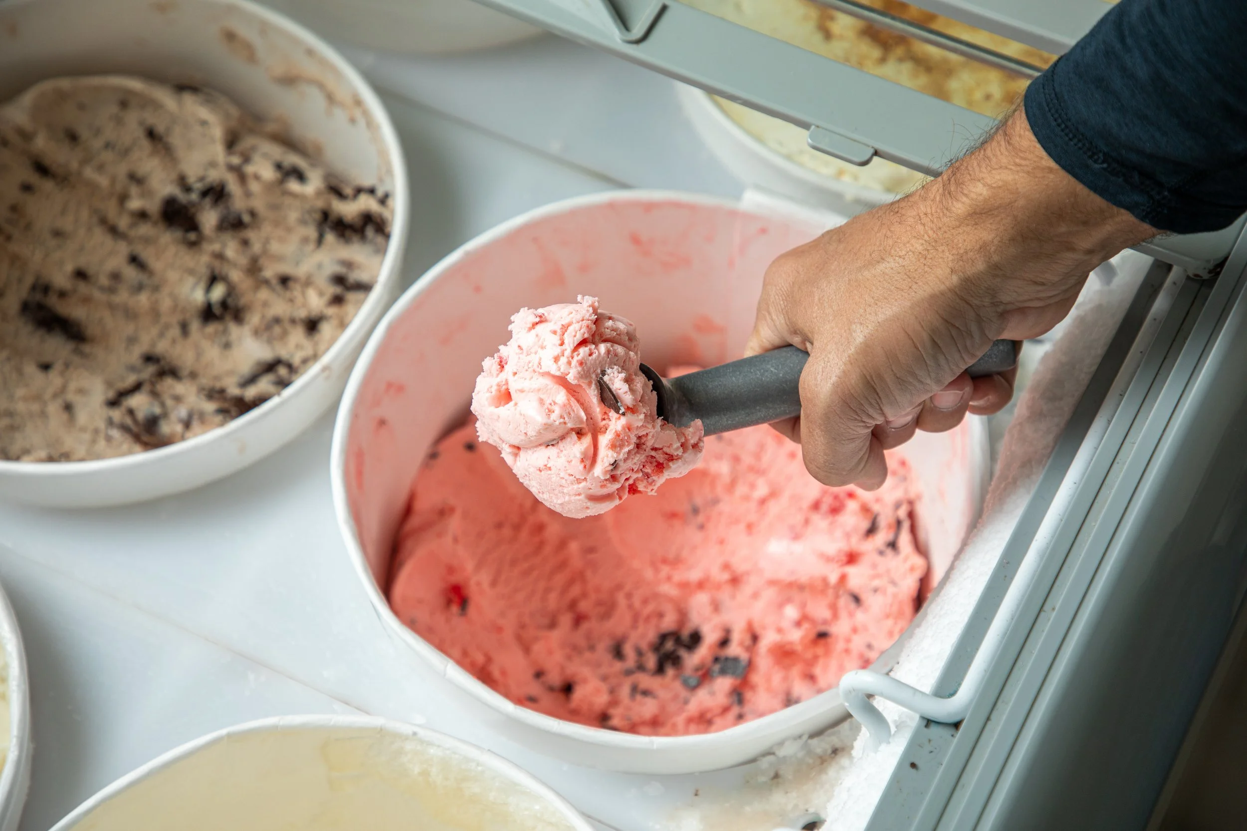 Behind the Scoop: How Flying Dolly’s Makes Every Treat Special