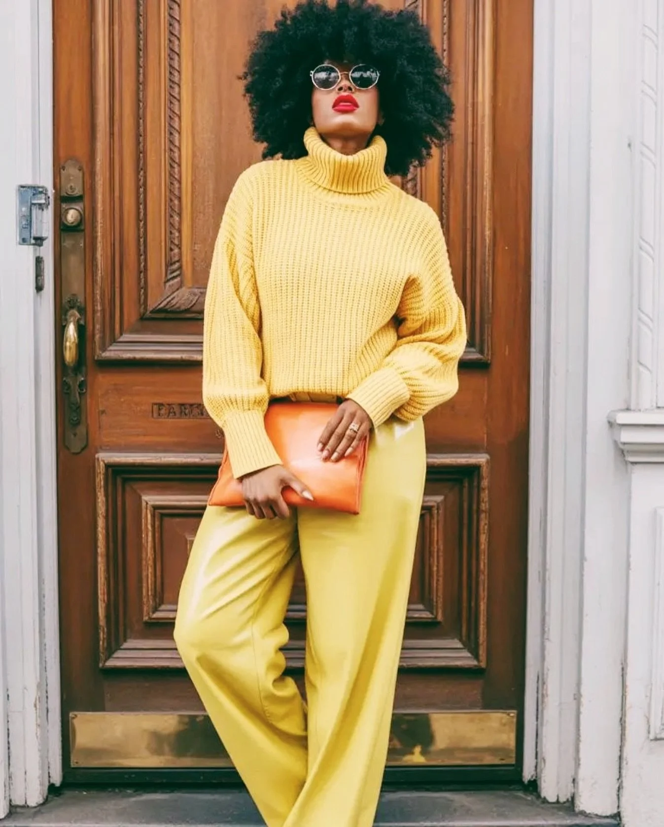 Serving warmth, confidence, and a whole lot of color therapy. 🍂✨
When your outfit says &ldquo;I&rsquo;m the moment,&rdquo; you don&rsquo;t need to say much else.

Own your mood. Own your glow. Own your season. 💛

#fallfashion #streetstyleinspo #oot