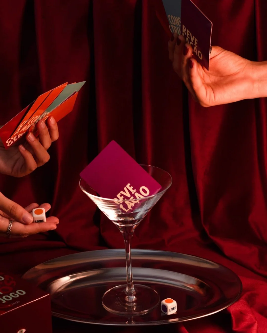 𝗔 𝗹𝗶𝘁𝘁𝗹𝗲 𝗺𝘆𝘀𝘁𝗲𝗿𝘆, 𝗮 𝗹𝗶𝘁𝘁𝗹𝗲 𝗺𝗮𝗿𝘁𝗶𝗻𝗶, 𝗮𝗻𝗱 𝗮 𝗹𝗼𝘁 𝗼𝗳 𝗺𝗮𝗶𝗻 𝗰𝗵𝗮𝗿𝗮𝗰𝘁𝗲𝗿 𝗲𝗻𝗲𝗿𝗴𝘆. 💌🍸

𝗥𝗼𝗺𝗮𝗻𝗰𝗲 𝗶𝘀𝗻&rsquo;𝘁 𝗮𝗹𝘄𝗮𝘆𝘀 𝗿𝗼𝘀𝗲𝘀&hellip; 𝘀𝗼𝗺𝗲𝘁𝗶𝗺𝗲𝘀 𝗶𝘁&rsquo;𝘀 𝘃𝗲𝗹𝘃𝗲𝘁 𝗰𝘂𝗿?