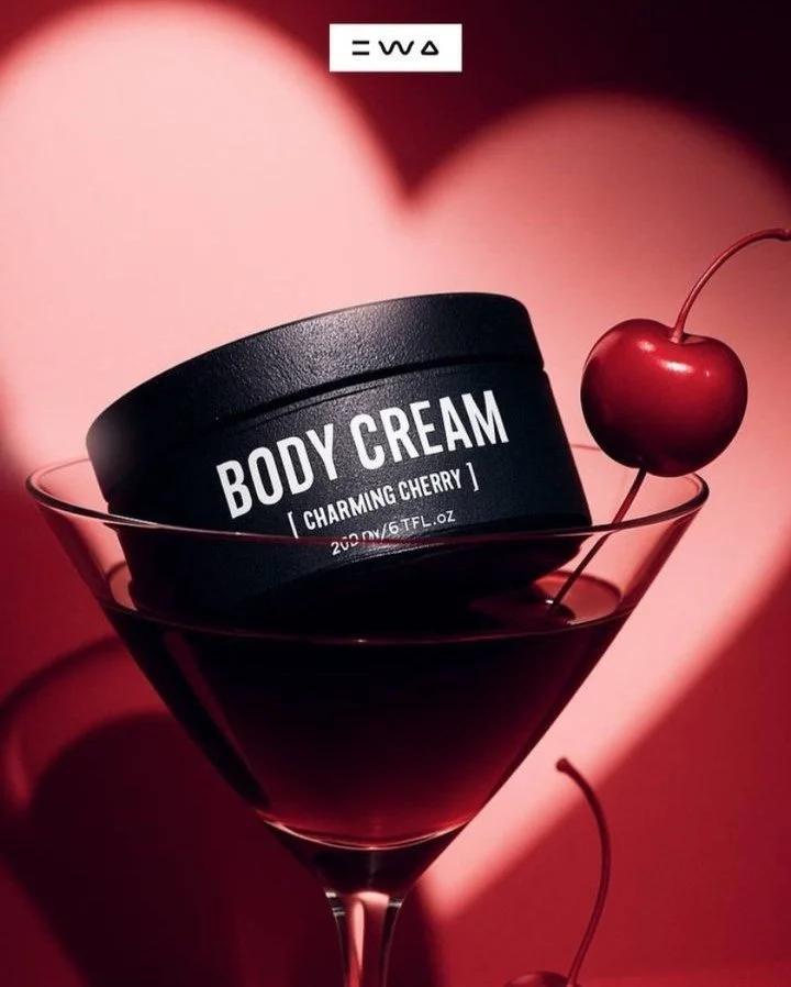 Serving sweet, cherry-coded luxury in one scoop.
Body cream, but make it dessert. 🍸✨

#BodyCream #CherryScent #CharmingCherry #SkincareAesthetic #LuxurySkincare #SelfCareRitual #GlowRoutine #BodyButterLove #MoisturizedSkin #SoftSkinSeason #BeautyMoo