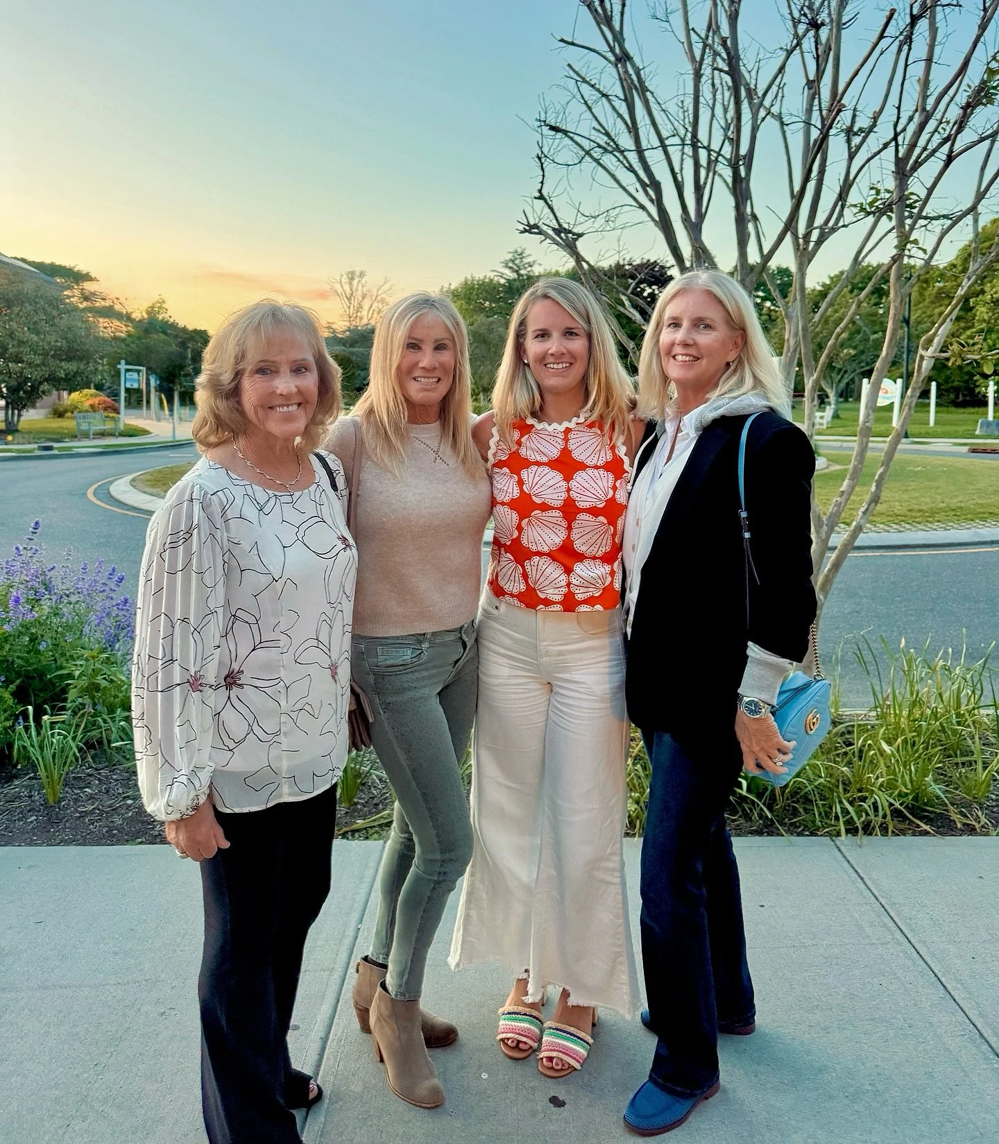 One of us (💁🏼&zwj;♀️) forgot it&rsquo;s still chilly in NY. Back in town to swim with the sharks, but these gals are my dolphins. 🎾🧡🍸 Time to get back on the ✈️ to @sasha_realestate808 before she gets too much done without me! 

#hamptons #reale