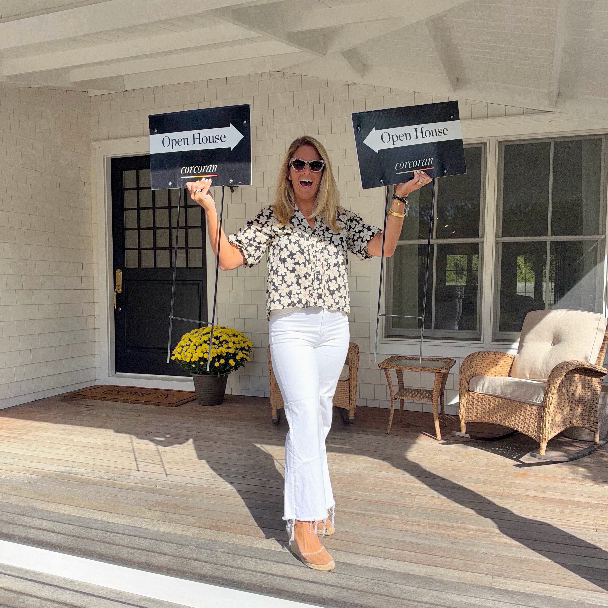 Back at it today! ⬇️ 

11 Shinnecock Road | Hampton Bays | $2,225,000
- Today 11-12:30
- Tomorrow 12-1:30

63 Encore Blvd. | Eastport | $895,000 
- Today 1-3pm 

#openhouse #hamptons #realestate #eastport #hamptonbays