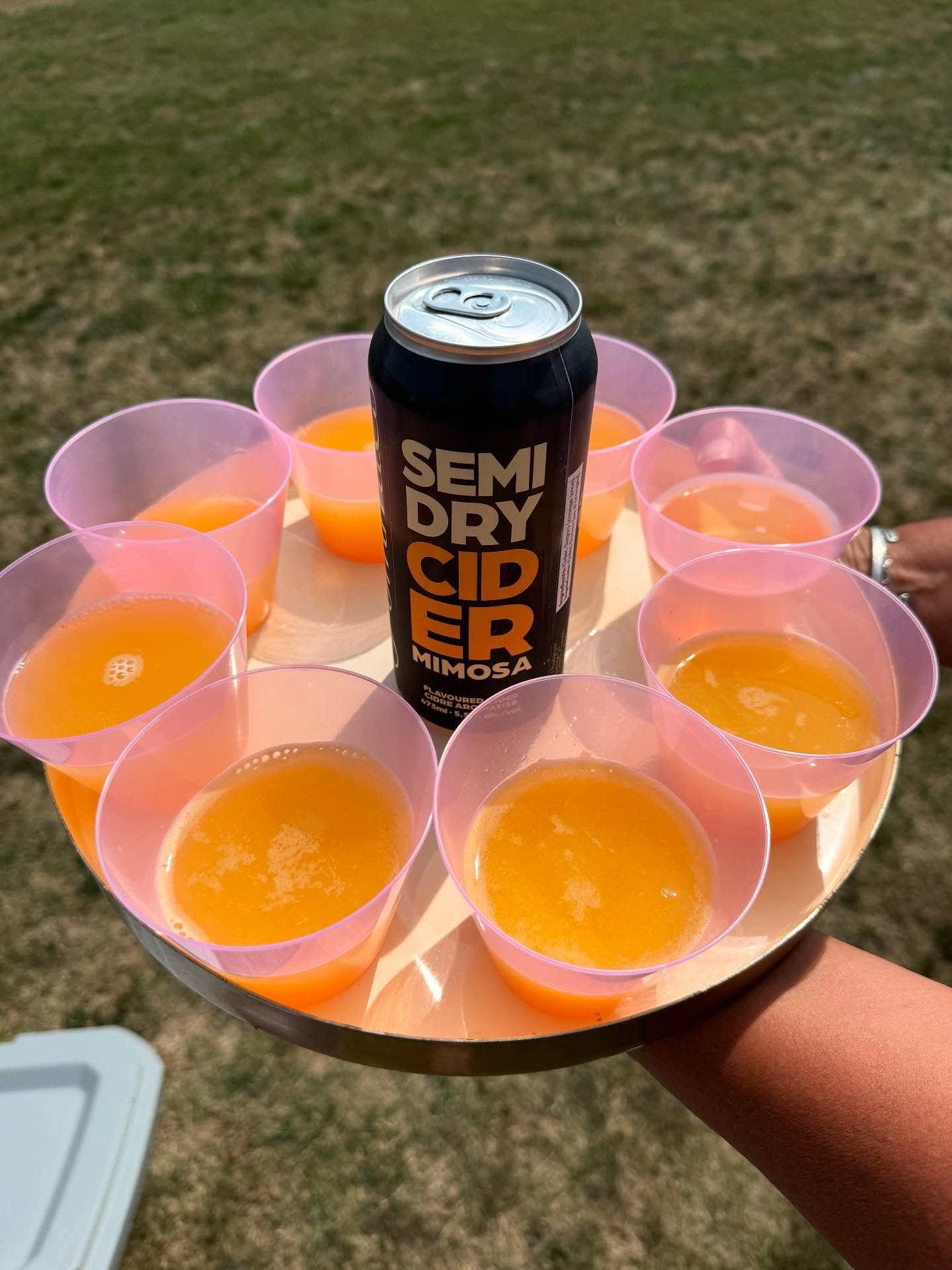 A huge shoutout to our incredible divot stomp sponsor &ndash; Pommies! 🍊🍎

Their Pommies Mimosa Cider (Ontario cider + fresh orange juice = YES please 🙌) brought a cool, modern twist to a time-honoured polo tradition.

The perfect sip for last Sat