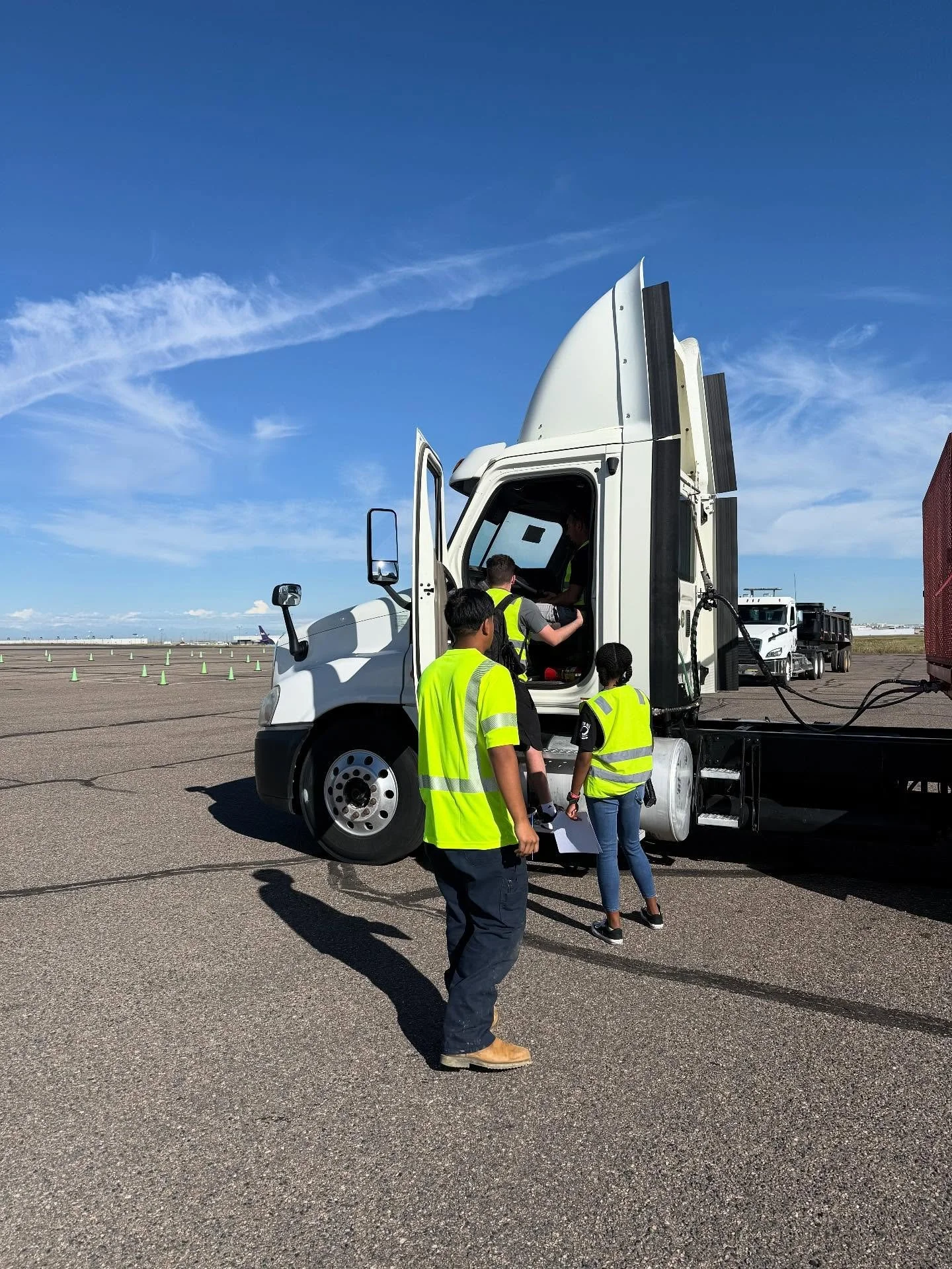 Happy Monday everyone! It’s pre trip time. 🚛 #drivepointcdlacademy