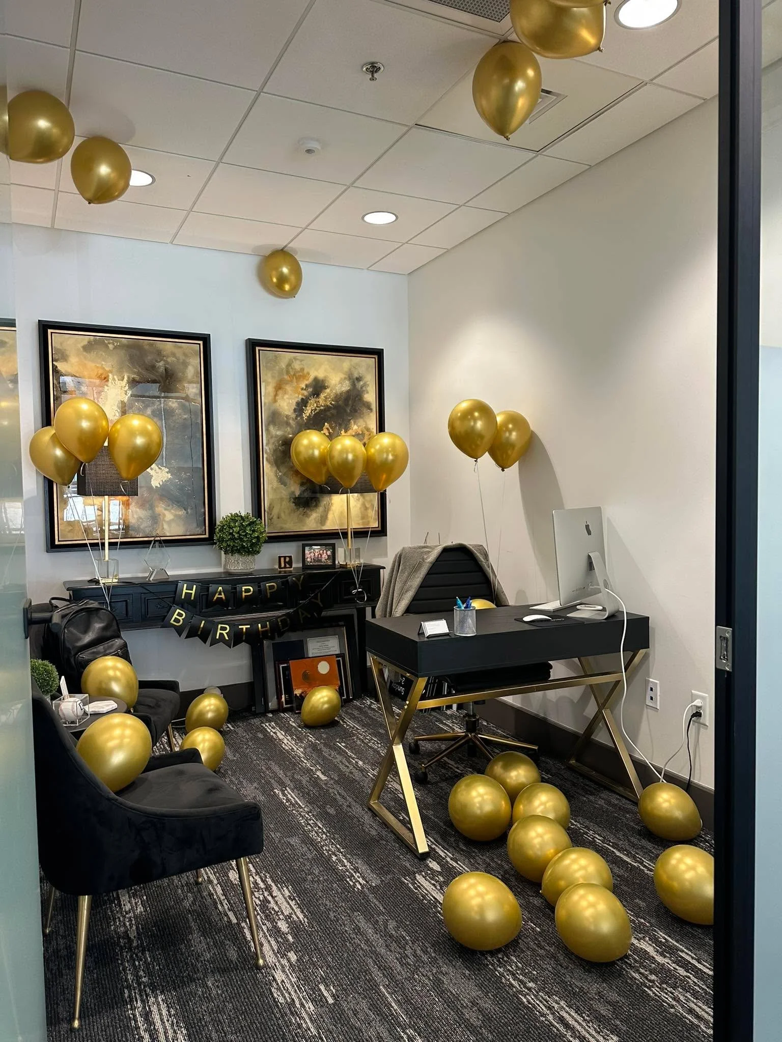 I have the best Agent Experience Manager in the city. Thank you for continuing the birthday love and brightening my Monday morning. 🎉