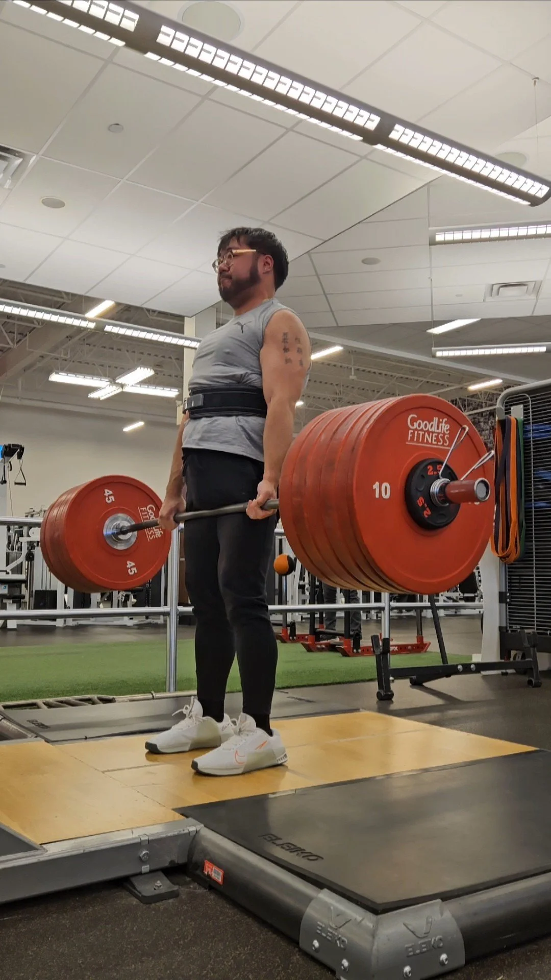 steven deadlift.jpg